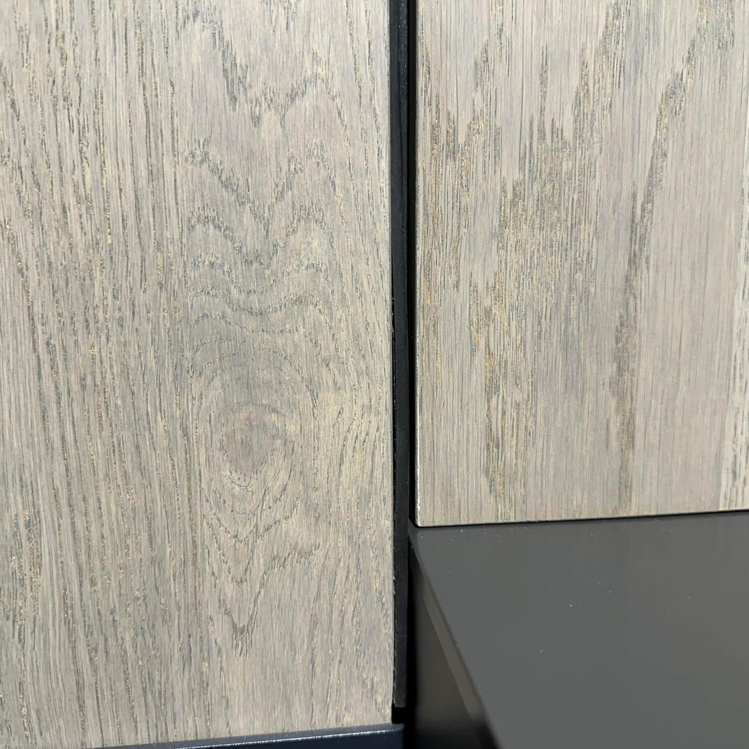 Sudbrock - Garderobenkombination Sina Melamin Und Glattlack Cosmos Schwarz Eiche Sahara Mit Beleuchtung - 3