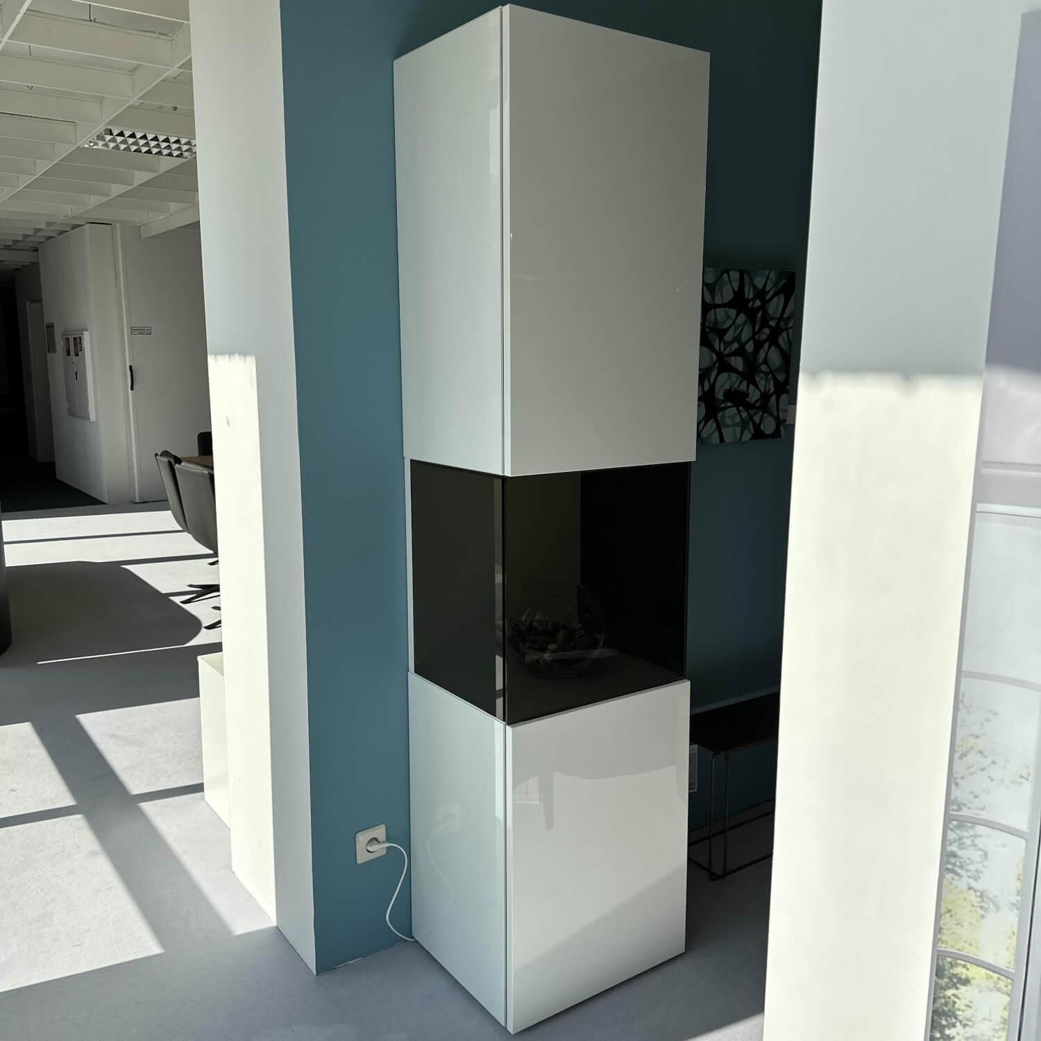 Hülsta - Vitrine Gentis Links Lack Hochglanz Reinweiss Mit Beleuchtung Und Funkfernbedienung - 2