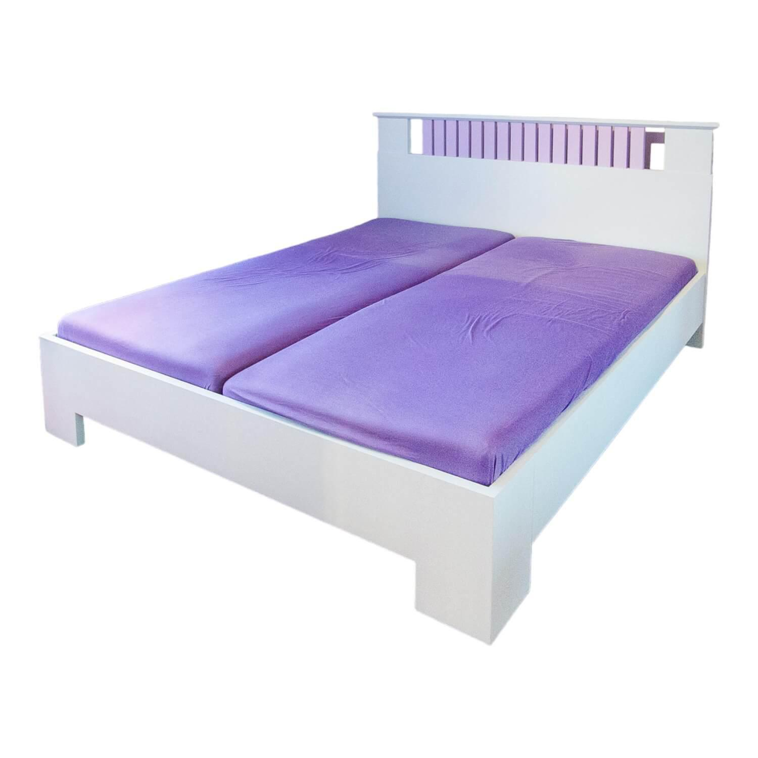 Marktex - Bett 6422 Pinie Hellblau Lackiert Sprossen Lila Ohne Matratzen Und Ohne Lattenrost - 1