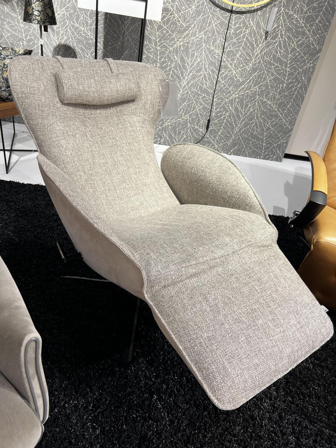 Jori - Relaxsessel Daydreamer Innen Stoff Depero 204 Creme Außen Leder Nubuck Cream Gestell Bronze Matt Lackiert Inklusive Kopfkissen - 6