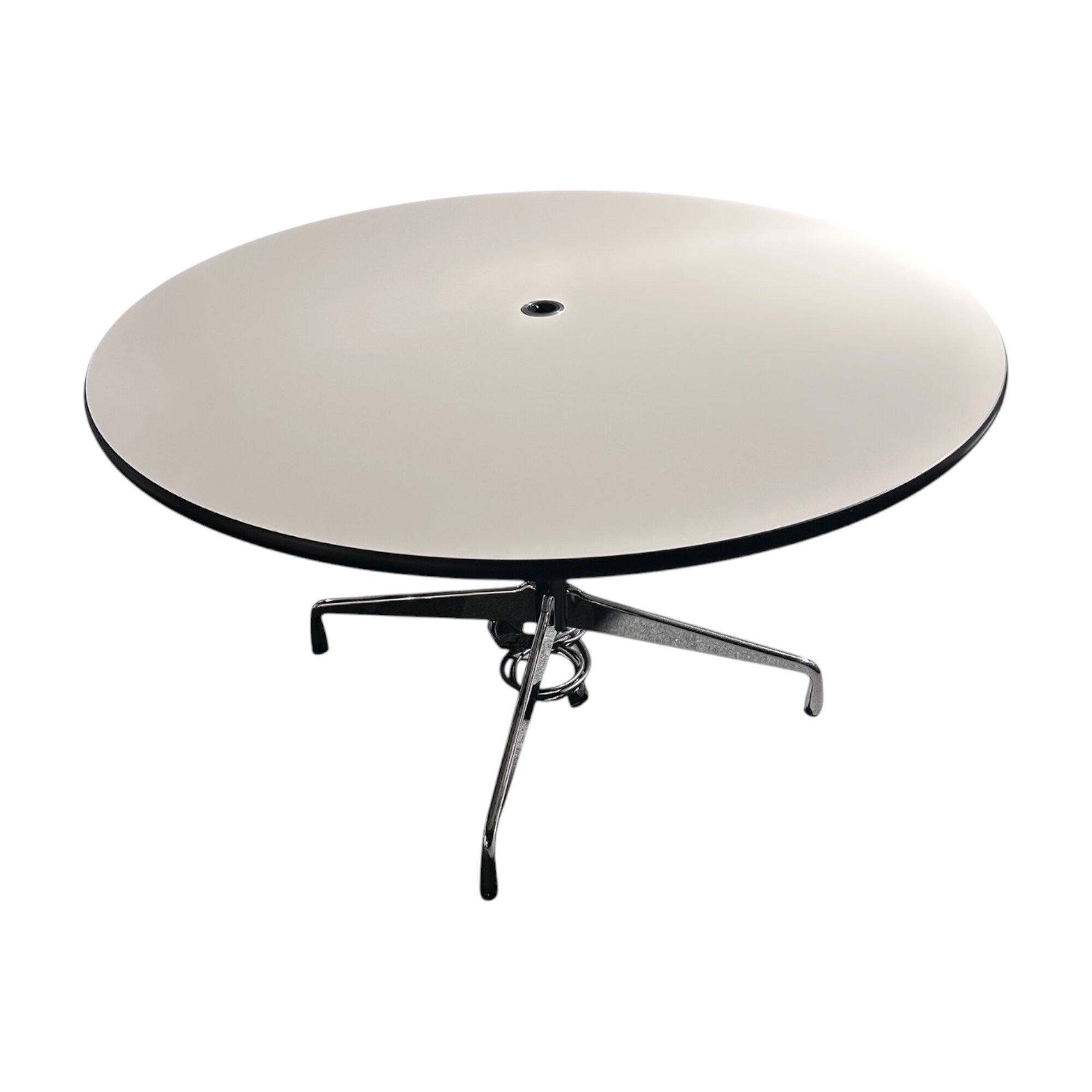 Vitra - Besprechungstisch Eames Segmented Table Platte HPL 12 Weiß Gestell Glanzchrom Mit Steckdose - 1
