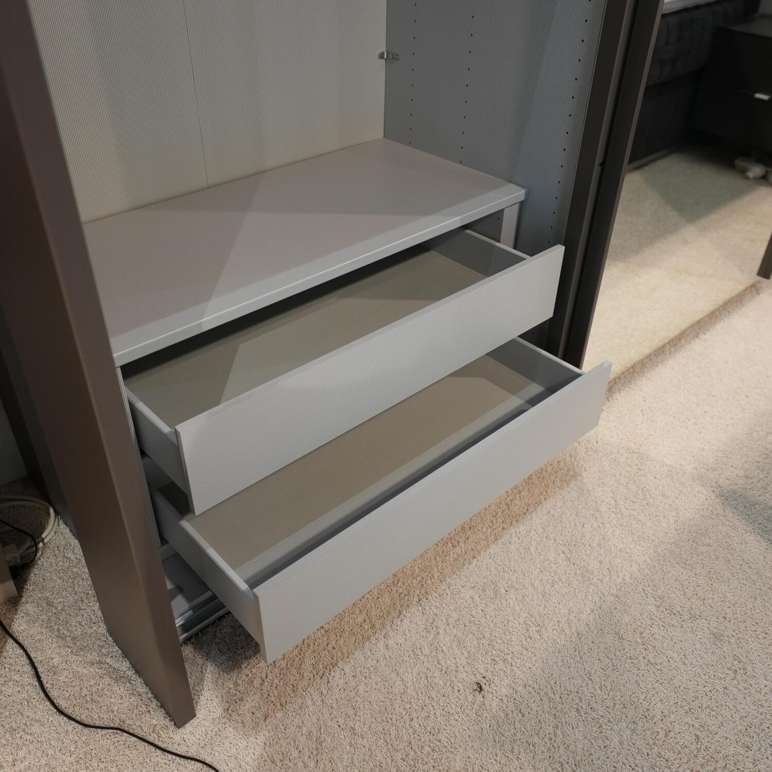 Wiemann - Kleiderschrank KOS 120 Front Glas Kieselgrau Korpus Havan Grau Mitteltür Kristallspiegel - 8