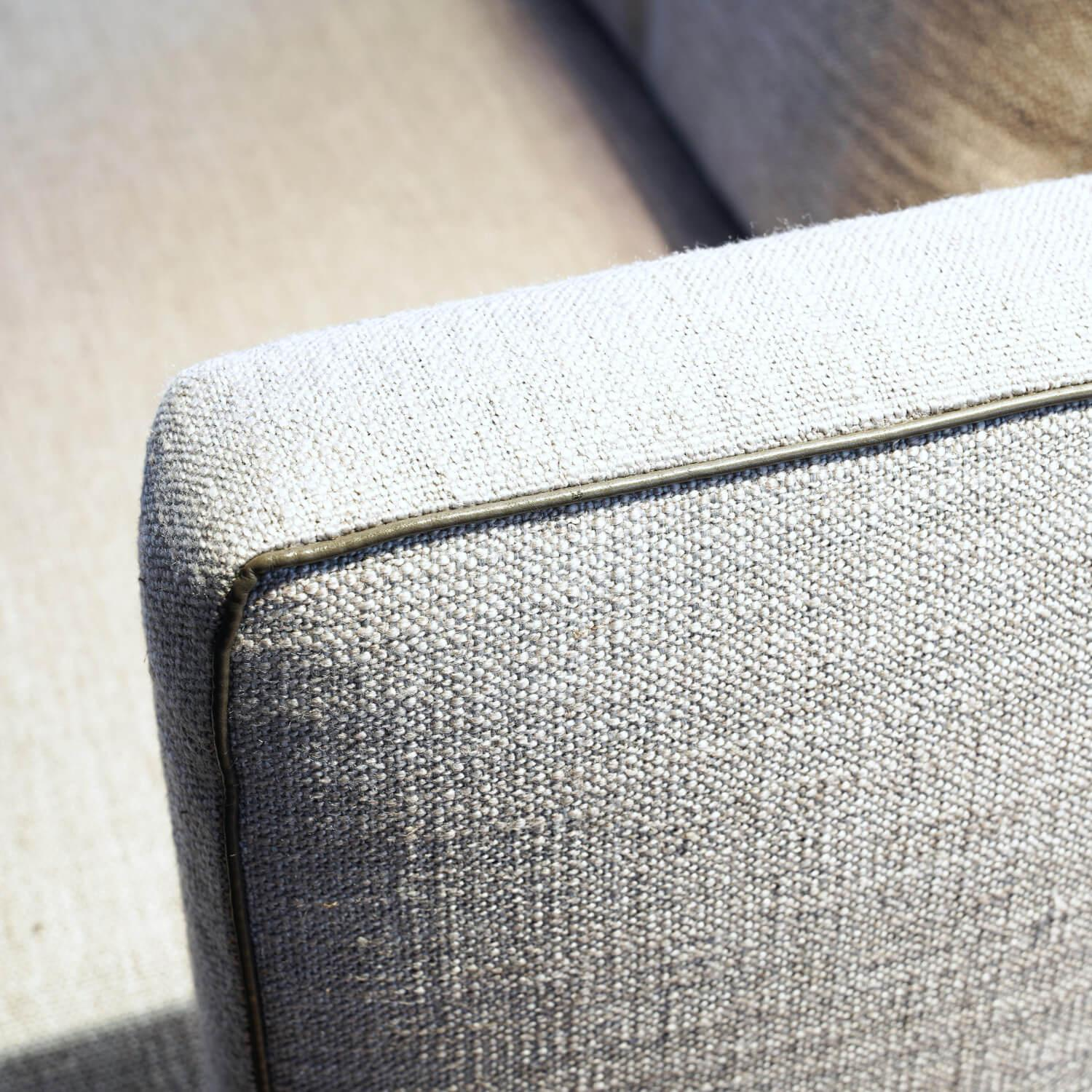 Minotti - Sofa Torii Low Stoff Dry 03 Agento Unterbau Leder Aspen mit Pouf - 4