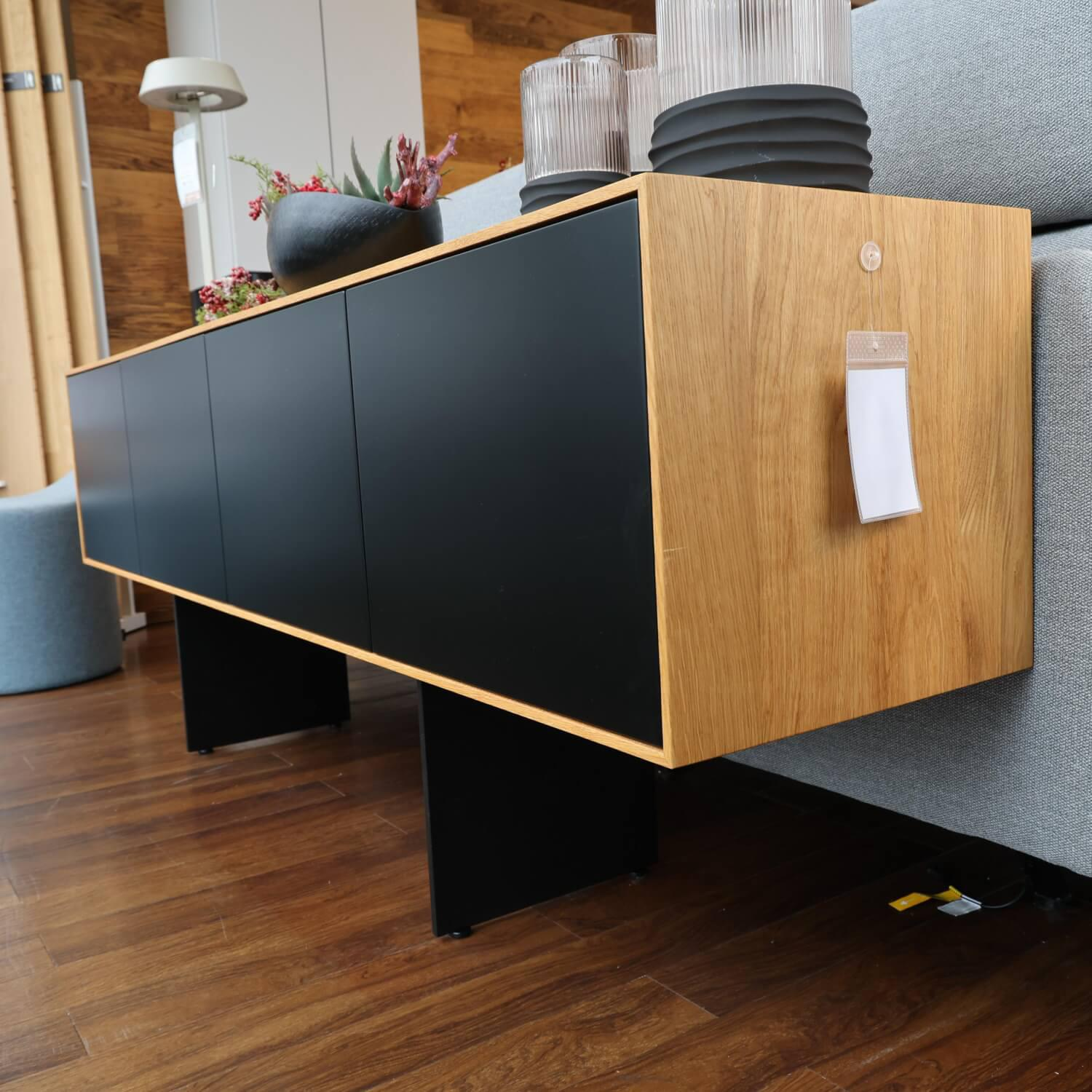 ASCO - Sideboard Add On Eiche Natur Rustical Türen MDF Lackiert RAL 9005 Schwarz - 2