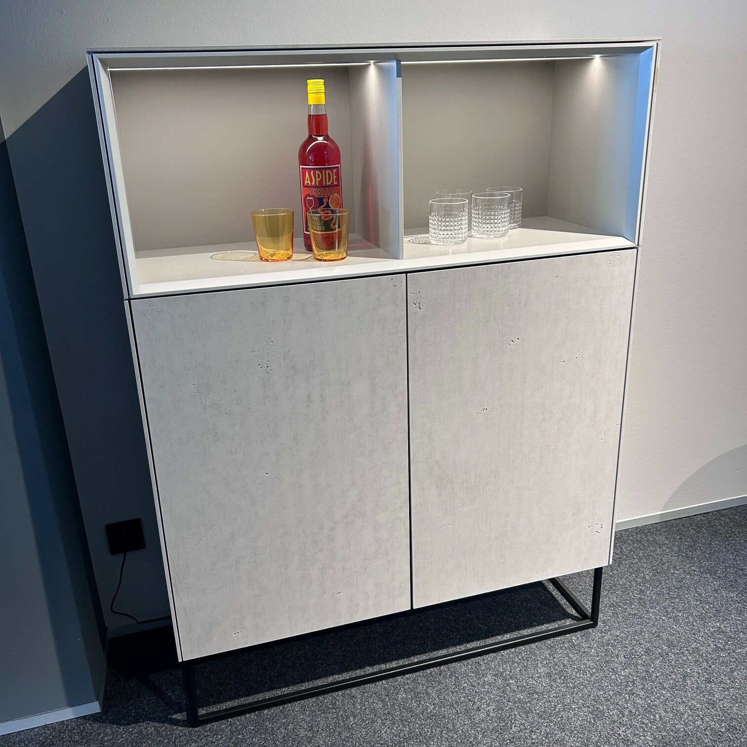 Kettnaker - Highboard Soma Lack Steingrau Abdeckplatte Beton Grau Mit Beleuchtung - 4