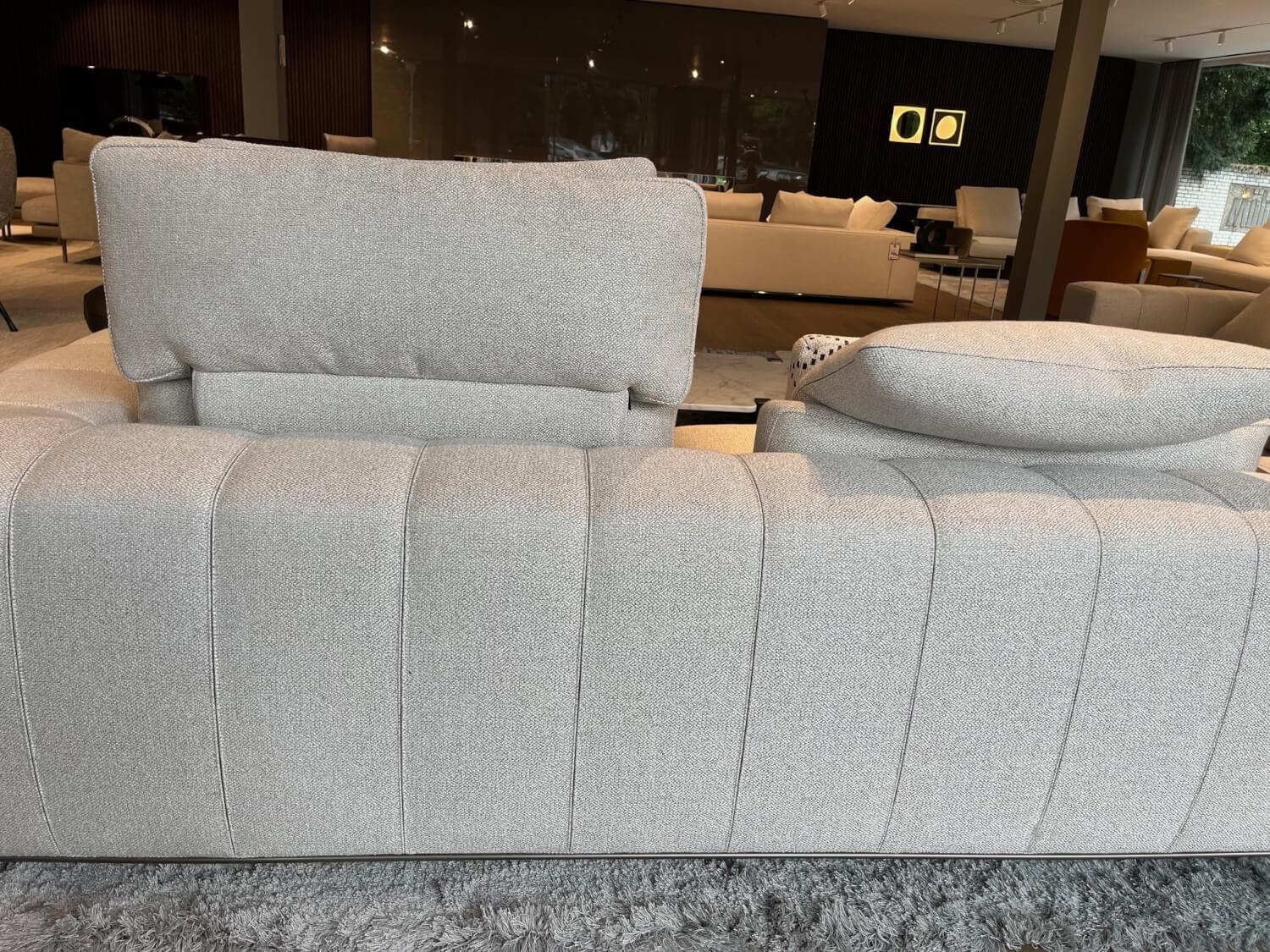 Minotti - Sofa Freeman Stoff Ginza 02 Ghiaccio Weiß Metallgestell Bronze Lackiert Mit Lederbank - Exklusives Angebot, wenn weg dann weg -  - 6