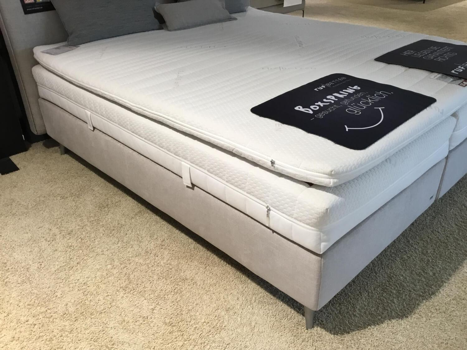 RUF Betten - Boxspringbett Amado 43110 Stoff 08757 Sand Beige Füße Metall - 2