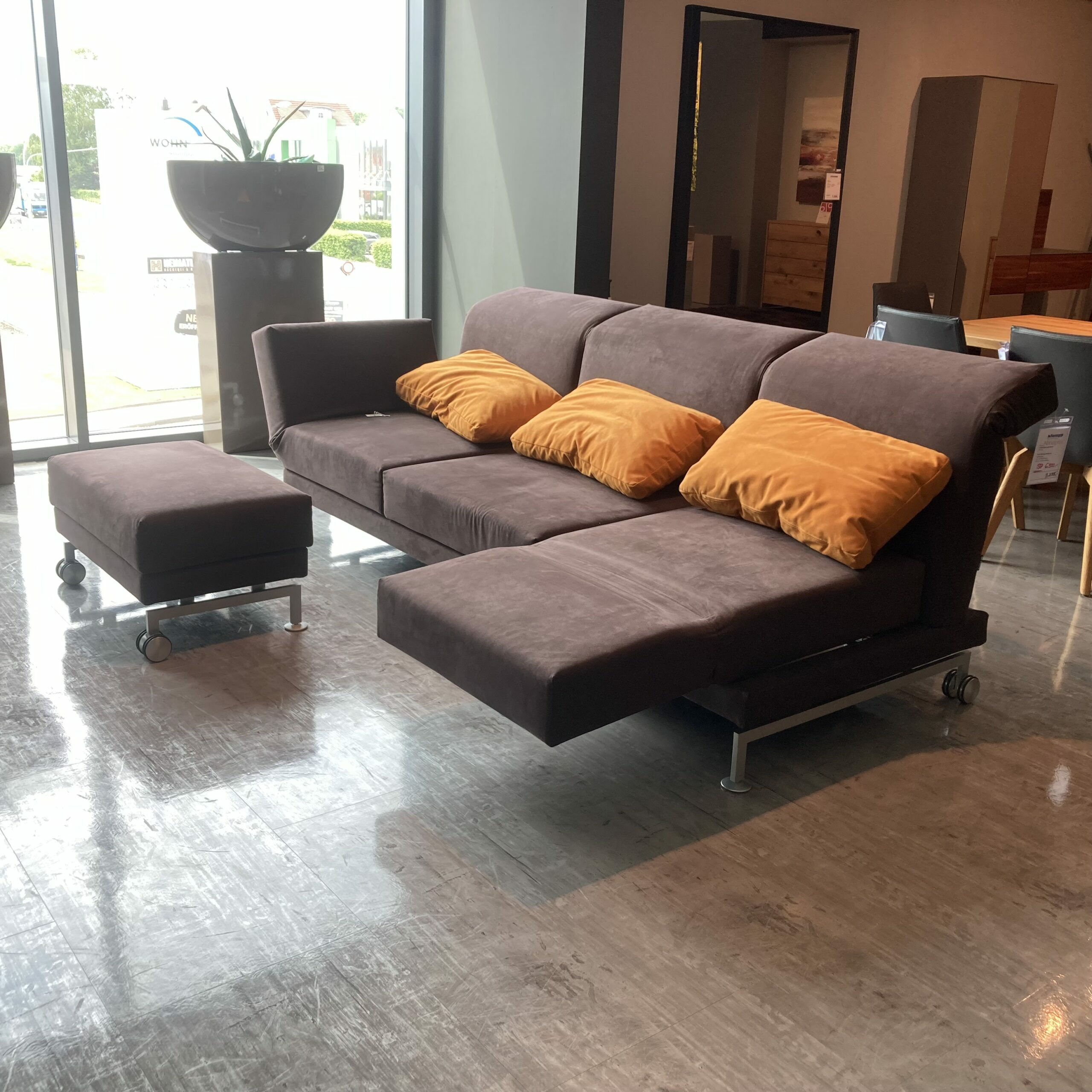Brühl - Ecksofa Moule Stoff Braun 6499/9199 mit Hocker und 3 Kissen - 4