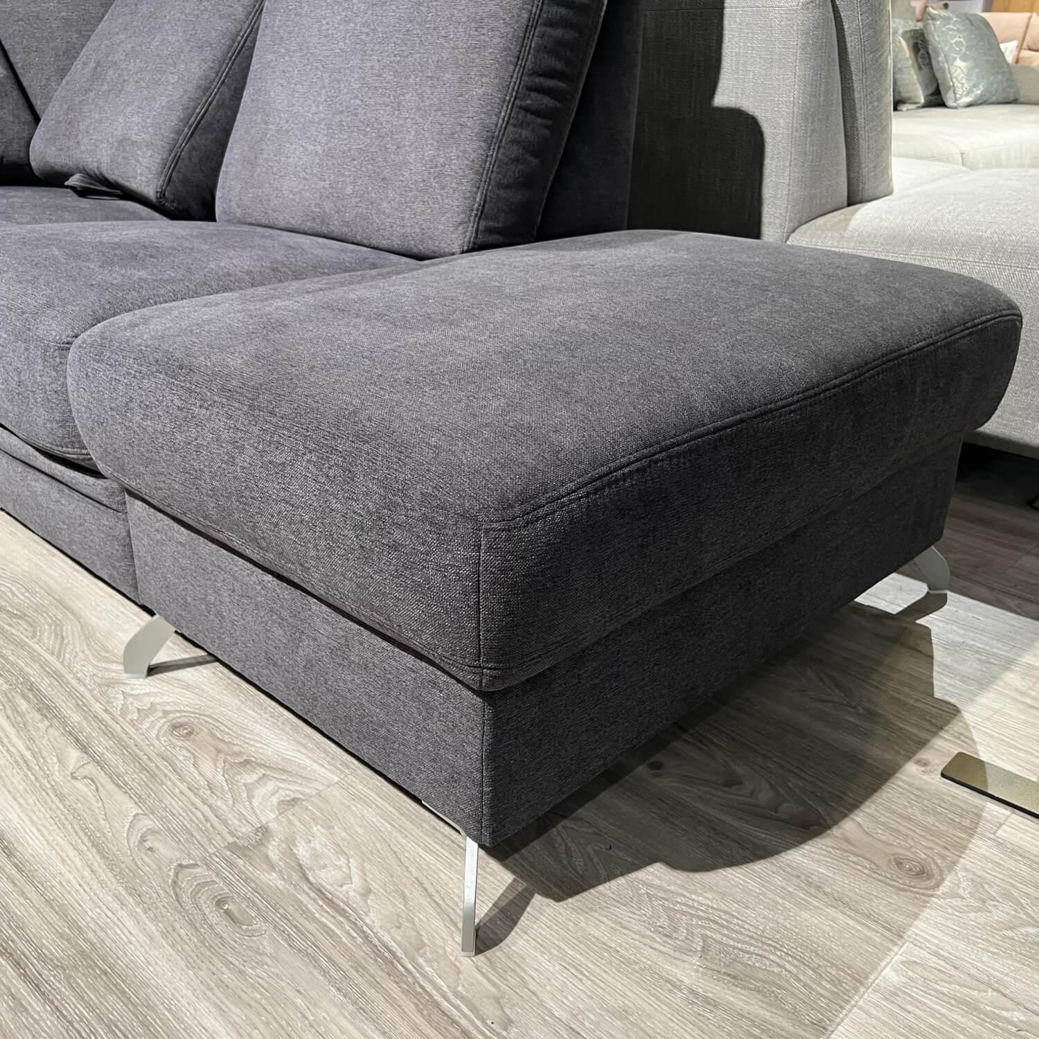 Gruber - Ecksofa Calma 4 Und Sessel Casada Premium 1810 Stoff Costa Anthrazit  Füße Metall Silber Und Metall Schwarz - 10