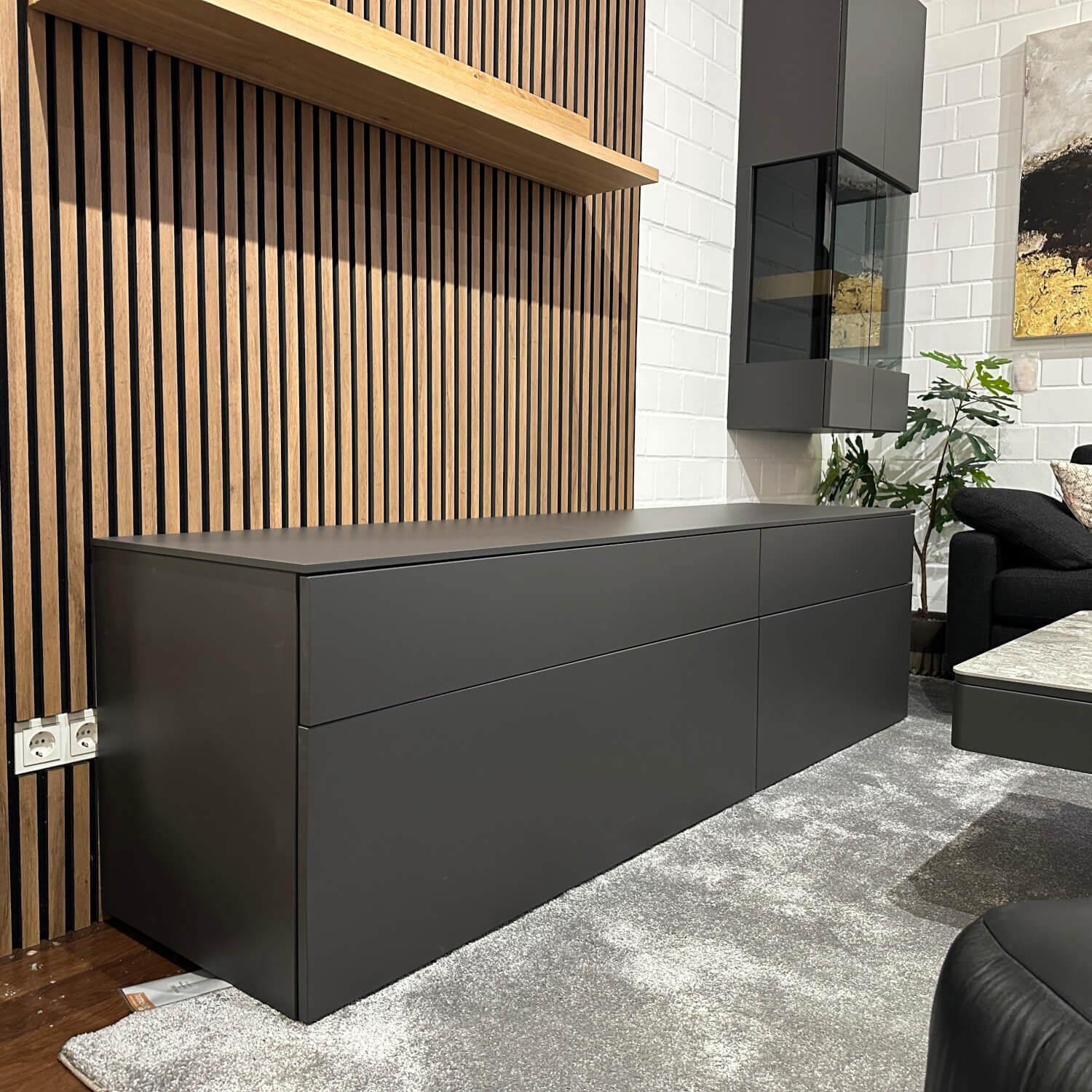 Loddenkemper - Wohnwand Minos 9806 Lack Schiefergrau Matt Absetzung Balkeneiche - 2