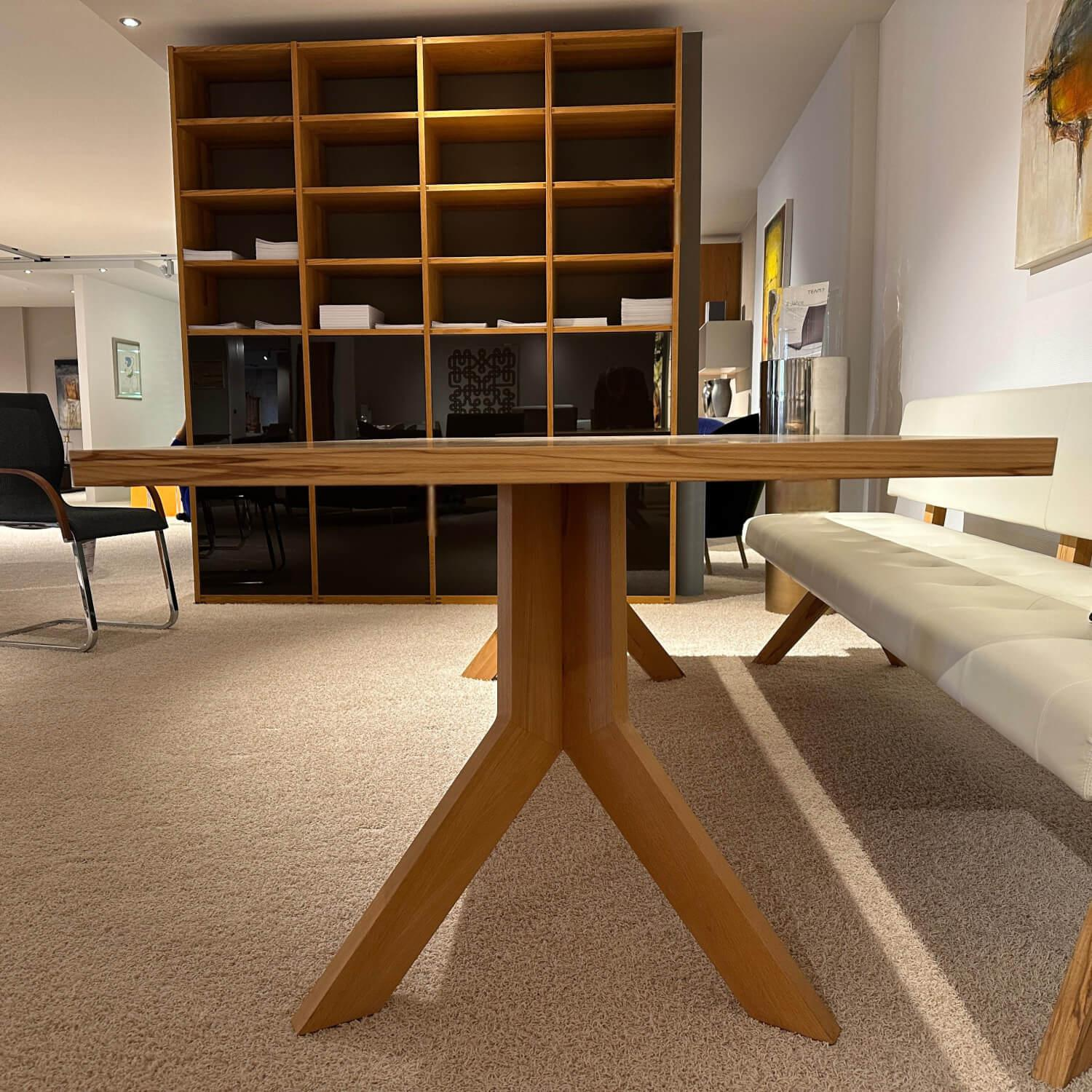 Team 7 - Esstisch YPS TRY2210 Kernbuche Naturöl Füße Y Form - 4