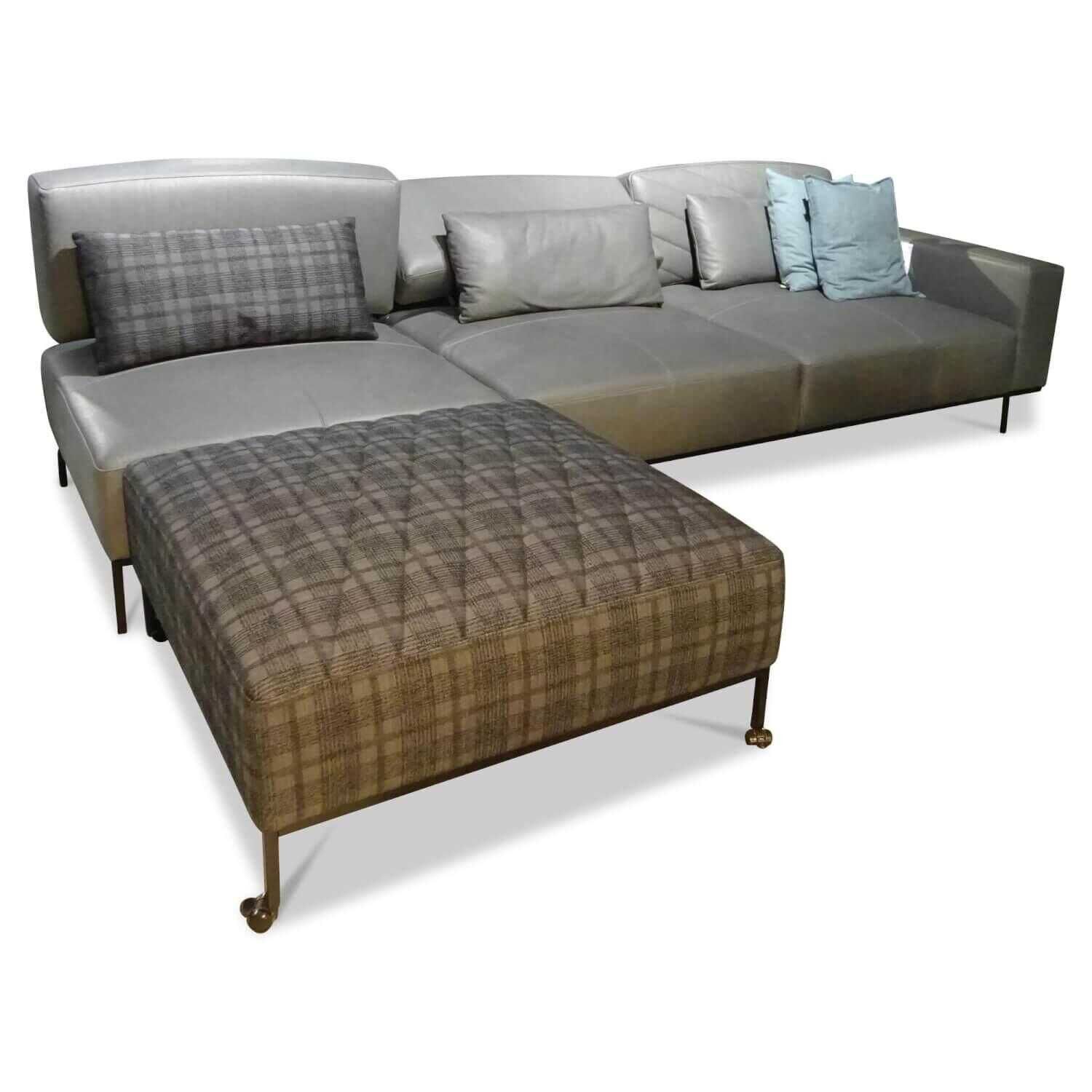 Brühl - Sofa Airy Leder 56 Lama 95 Grau mit Hocker und Kissen - 1
