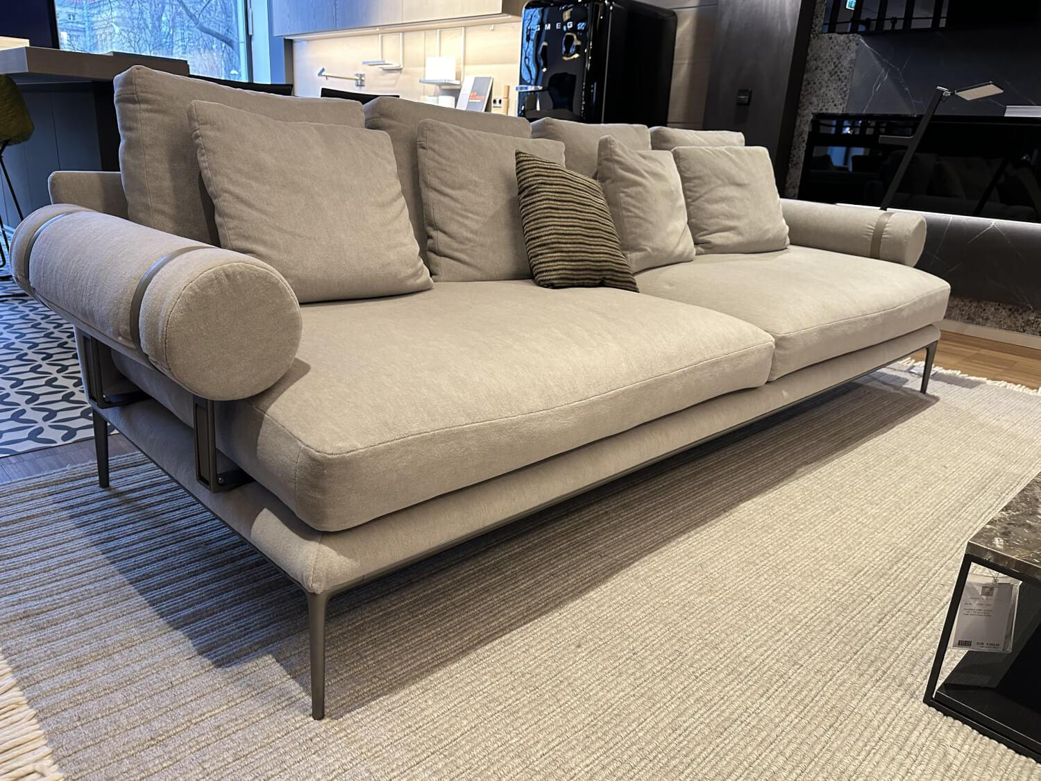 B&B Italia - Sofa Atoll Stoff 2165258 Licata Stein Grau Braun mit 4 Kissen und 2 Rollen - 3