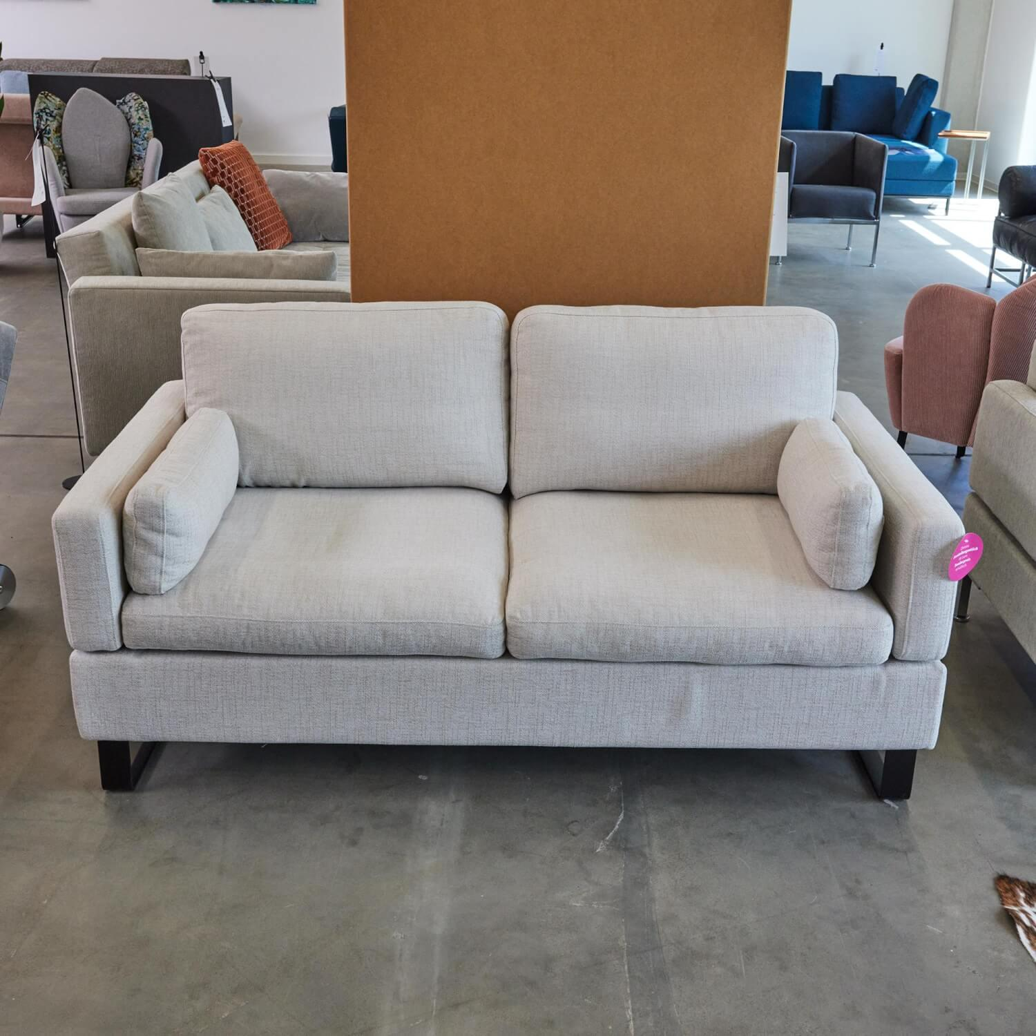 Brühl - Sofa Alba M Stoff 4430 Beige Grau Fuß Schwarz Mit Integrierten Kopfstützen - 2