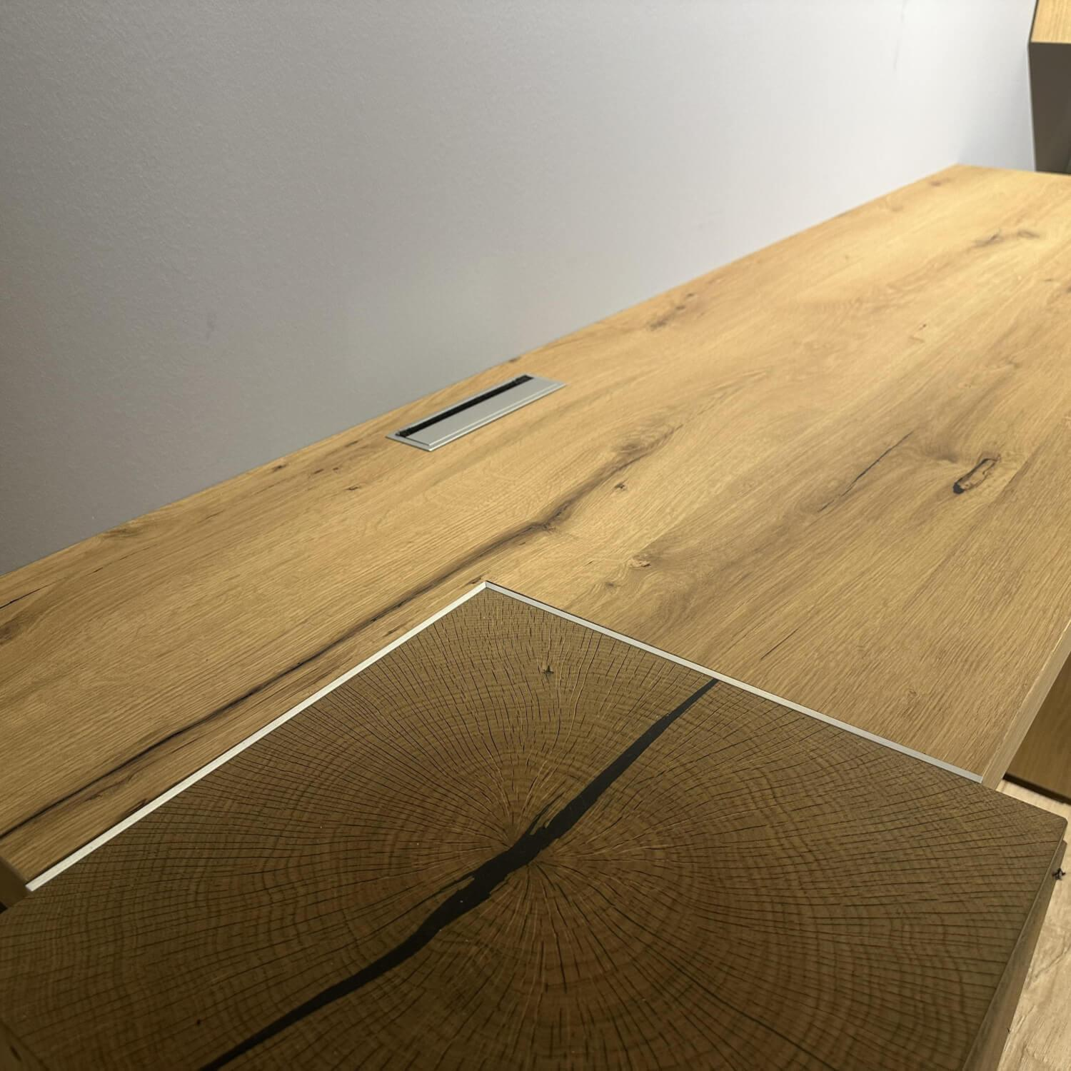 Voglauer - Wohnwand V-Alpin Eiche Altholz Akzent Colourglas Anthrazit Mit Beleuchtung - 5