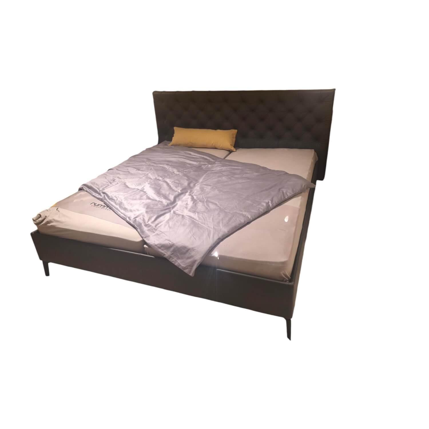 Möller Design - Bett MD13 Leder Raw Anthrazit 1050 Kopfteil Bohemian E Metallfuß NQ Schwarz ohne Matratze ohne Lattenroste - 1