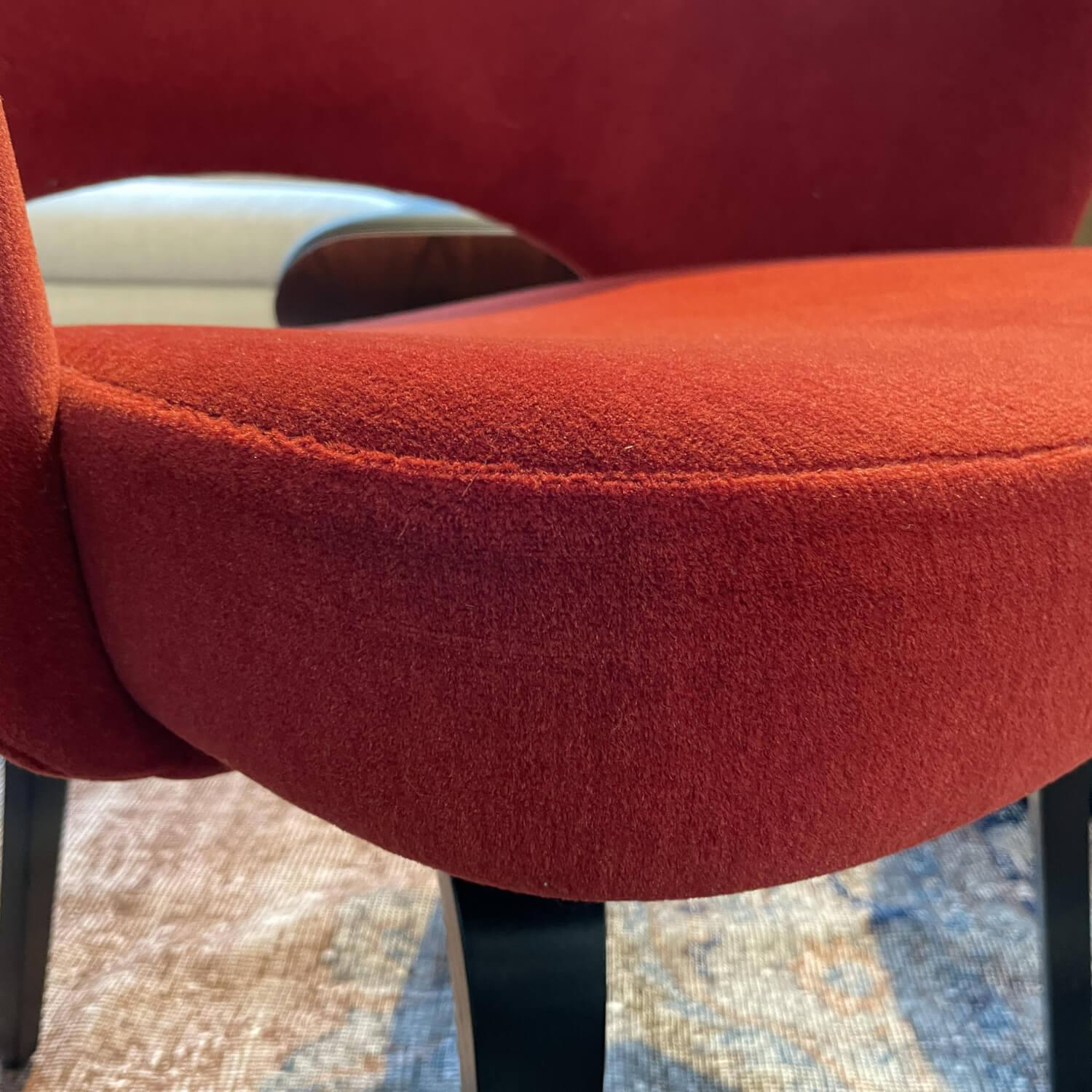 Knoll International - Saarinen Conference Chair Stoff B Velvet Tomato Rot ohne Armlehnen - 6