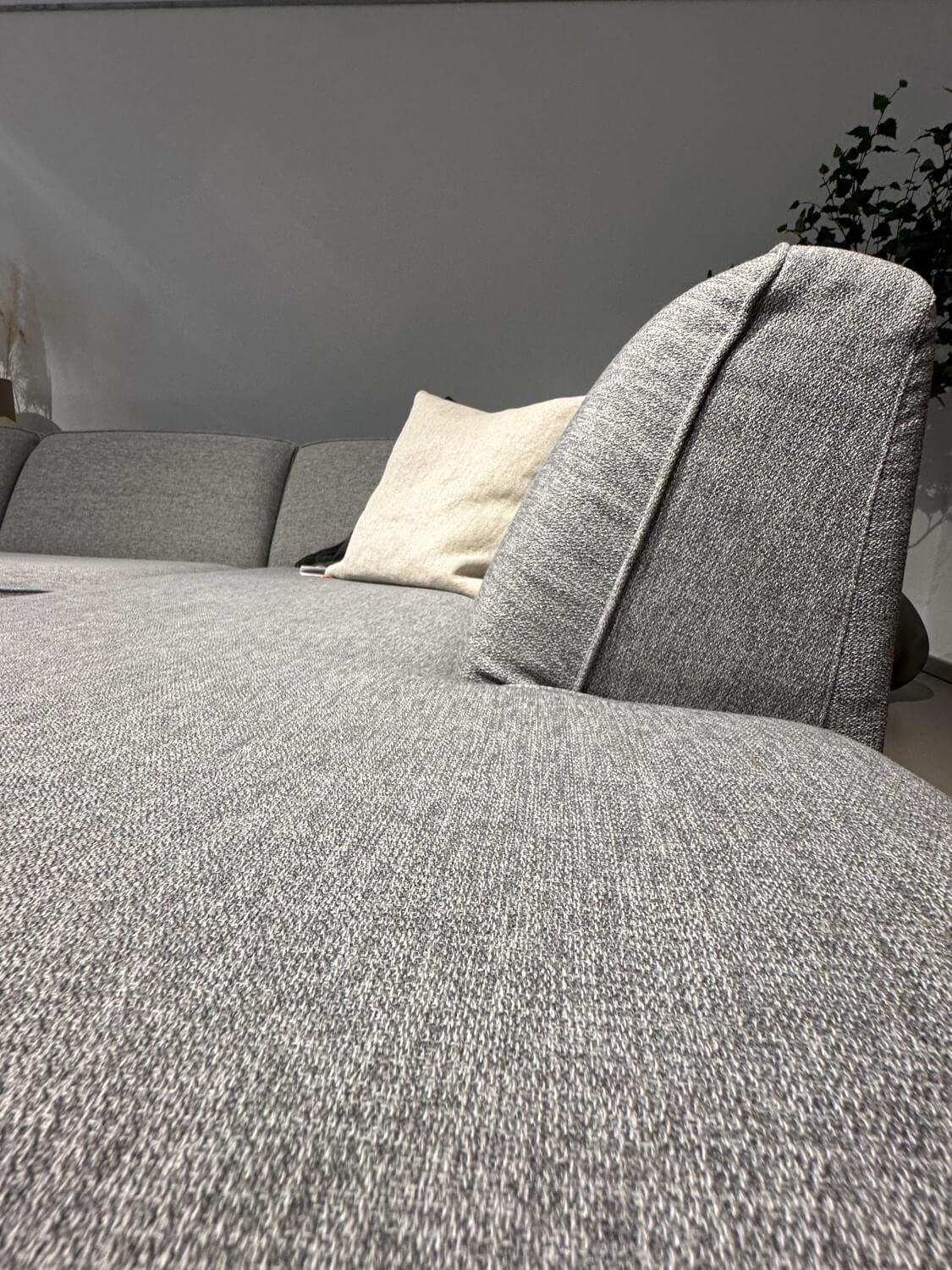 Raum.Freunde - Ecksofa Stoff Arya 4 Grey Grau PG A1 Set 4 Right Metallfuß 146 Schwarz Ohne Dekokissen Sowie Ohne Couchtisch - 2