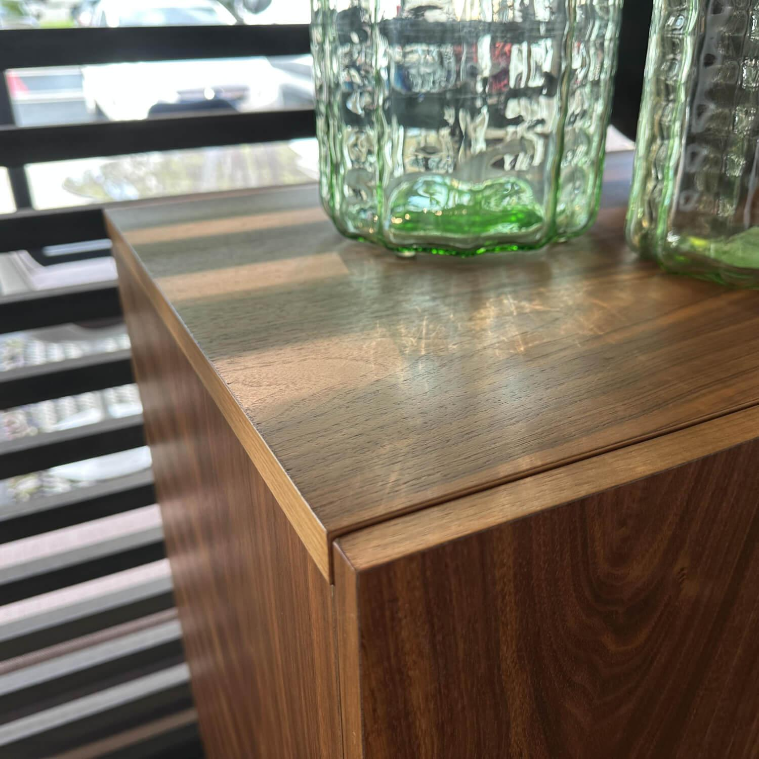Pastoe - Sideboard Frame Roger Nussbaum Furniert Gestell und Griffe Metall Schwarz Lackiert Böden Schwarz - 8