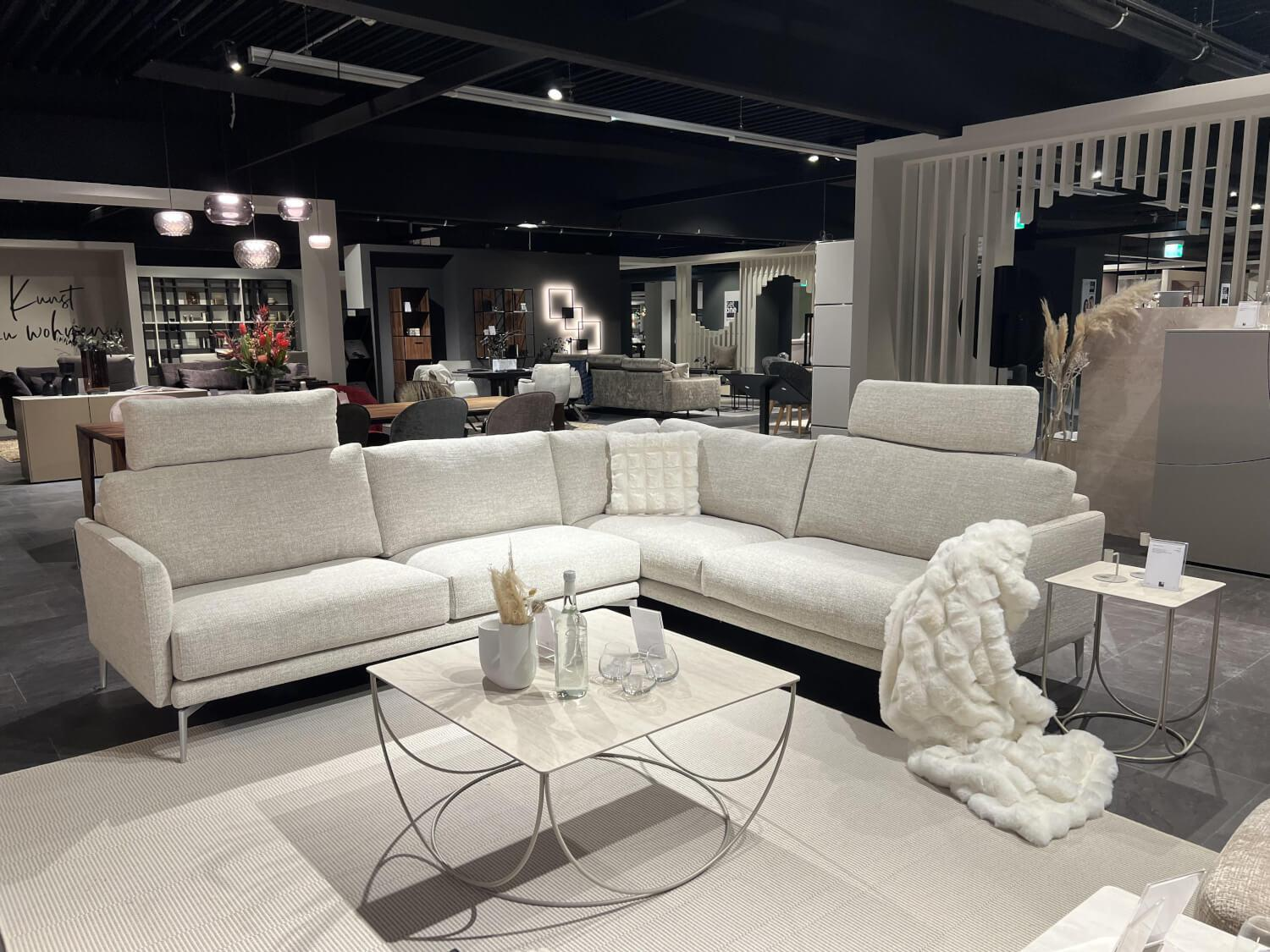 WK Wohnen - Ecksofa Göteborg In Beige-Grau Inkl. Verstellbare Kopfstützen Und Klappbares Armteil - 4