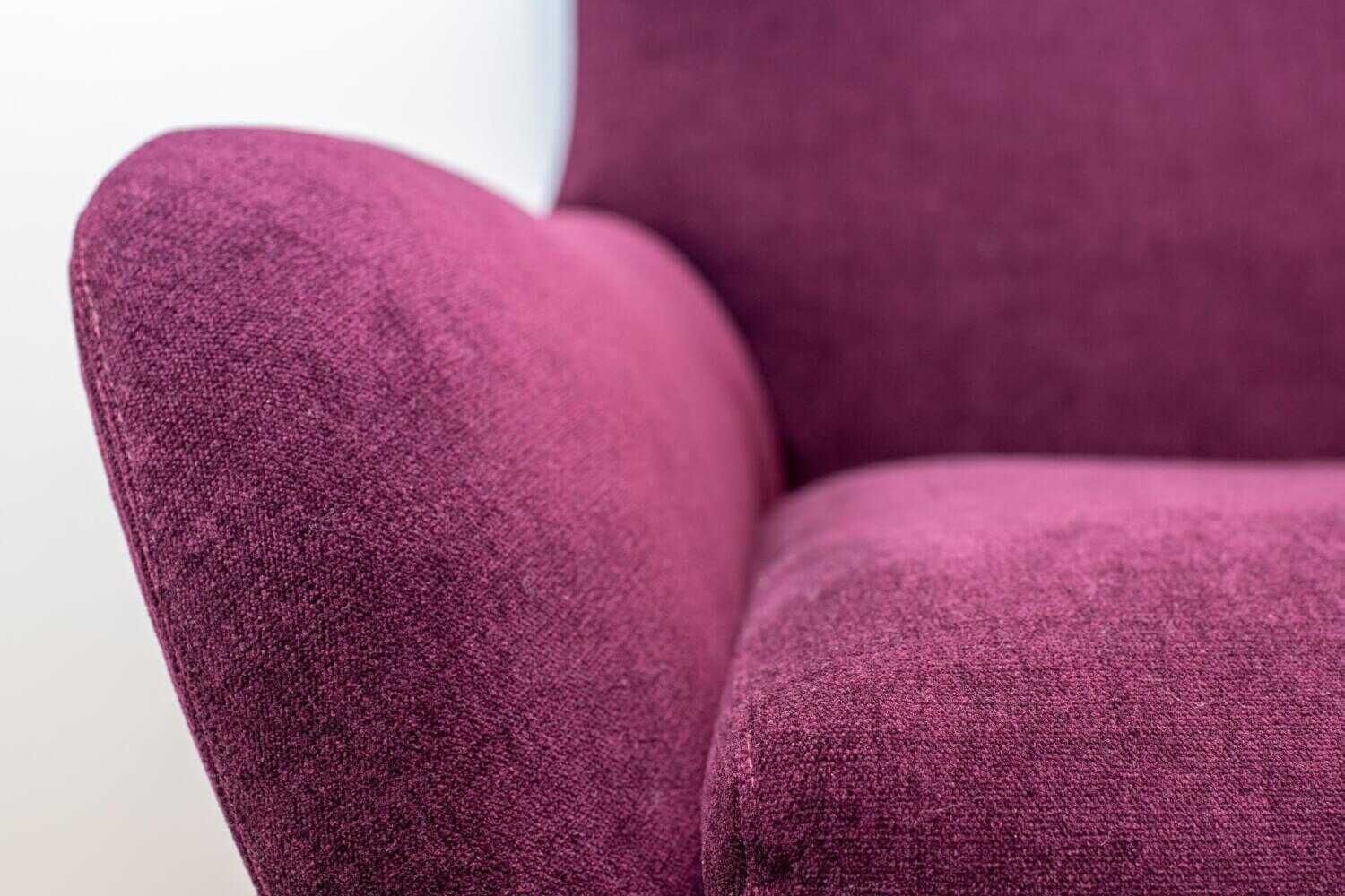 Minotti - Sessel Jensen Stoff G Bordeaux Gestell Anthrazit mit Hocker - 4
