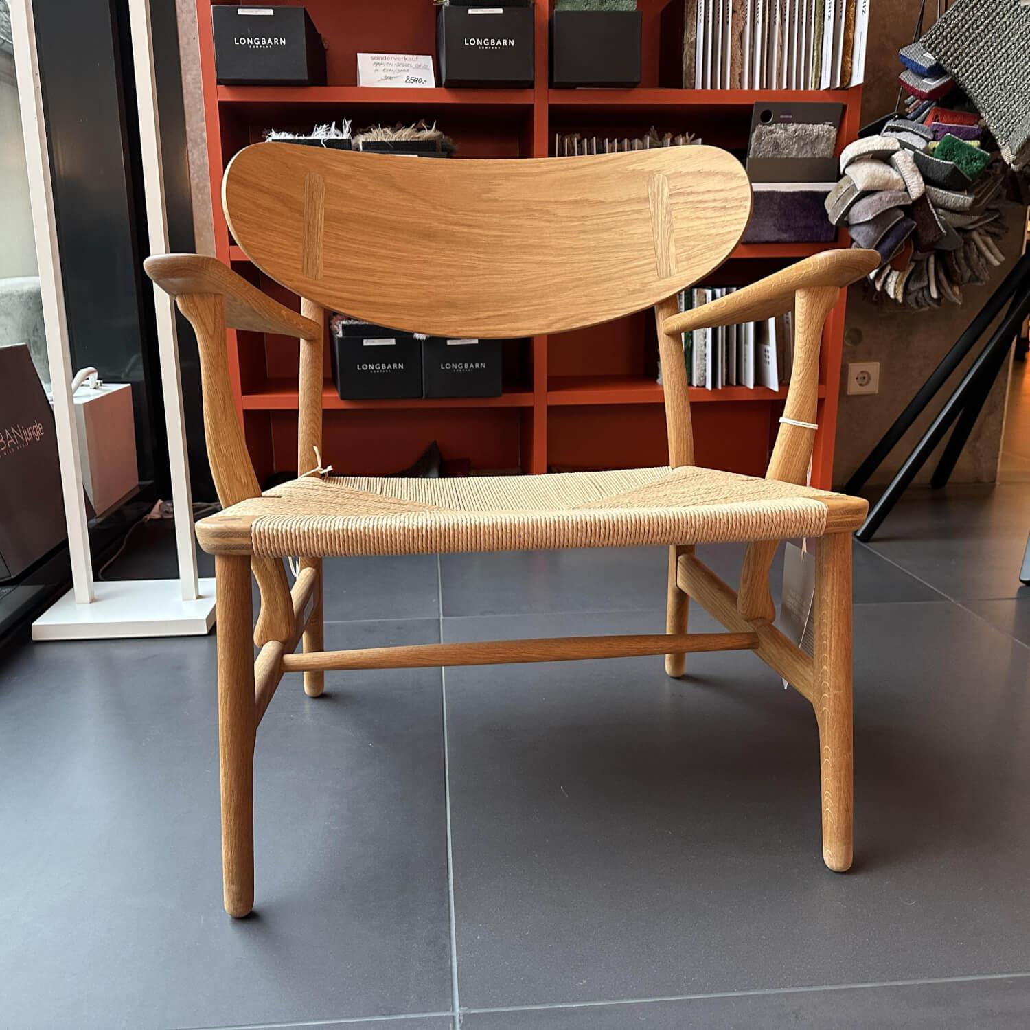 Carl Hansen & Søn - Sessel CH22 Massivholz  Ecihe Geölt Sitz Papierkordel - 3