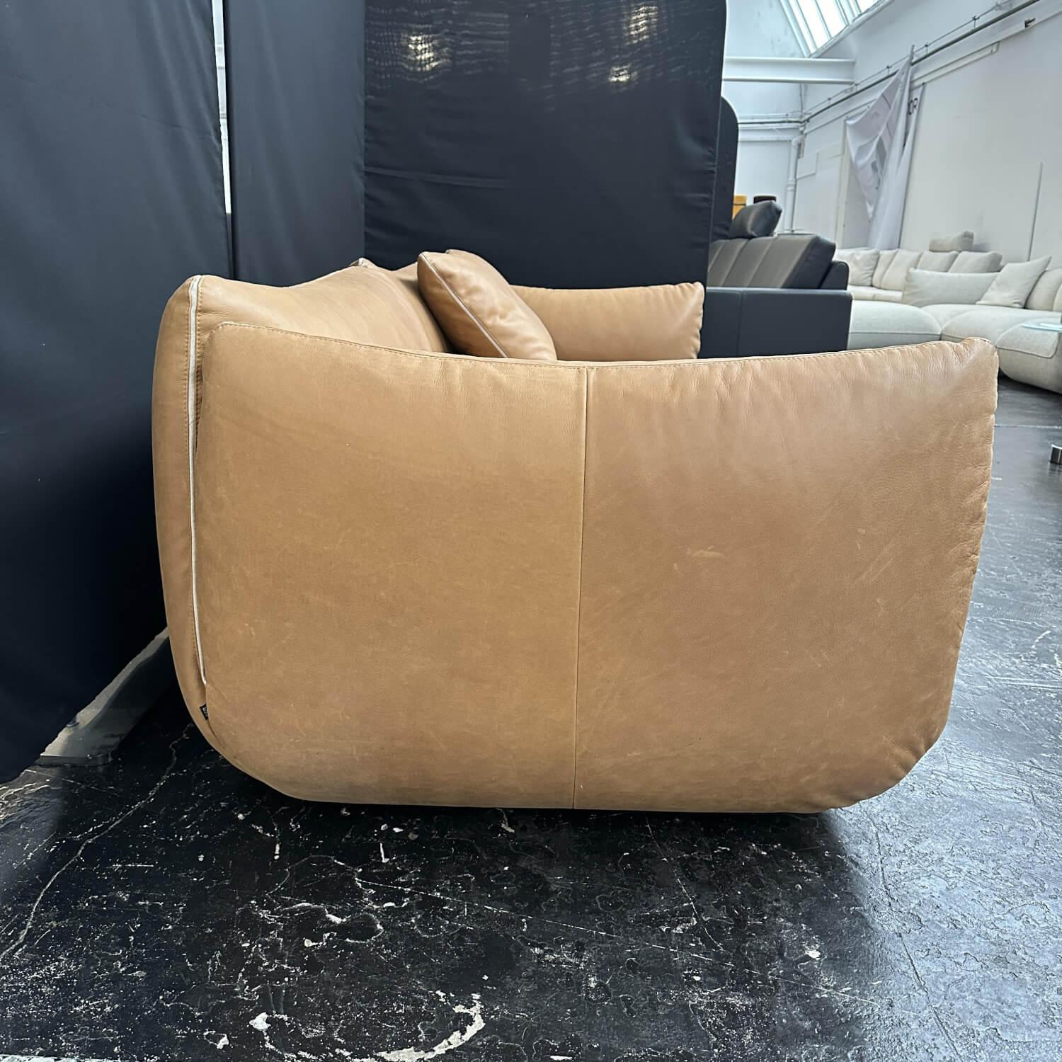 COR - Sofa Jalis 21 Bezug Leder Puro 490 Camel Braun Rahmengestell Buche Massiv Mit Filzgleitern Inklusive Rückenkissen - 3