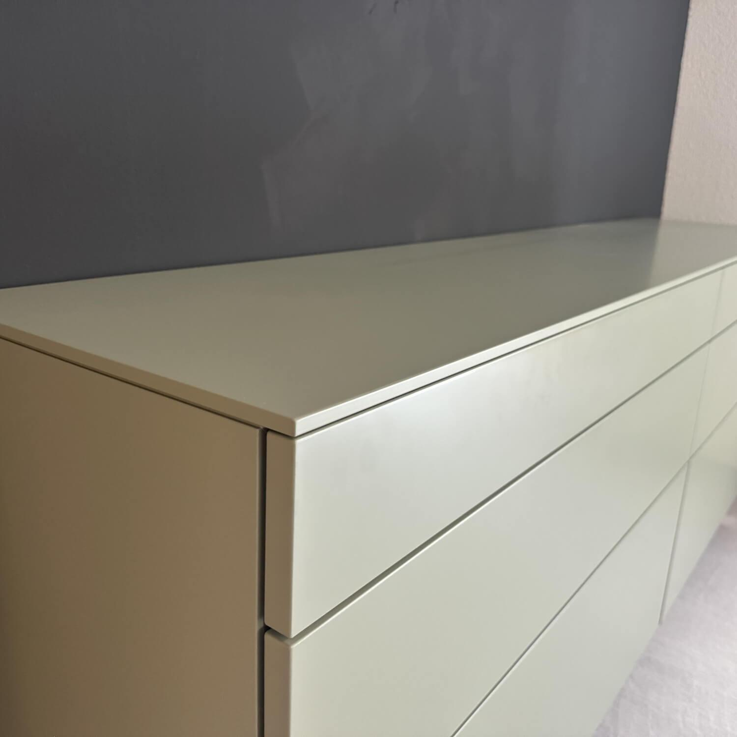 Hülsta - Sideboard Neo Lack NCS S4010 Mintgrün Grün Matt Gestell Metall Chrom Glänzend - 6
