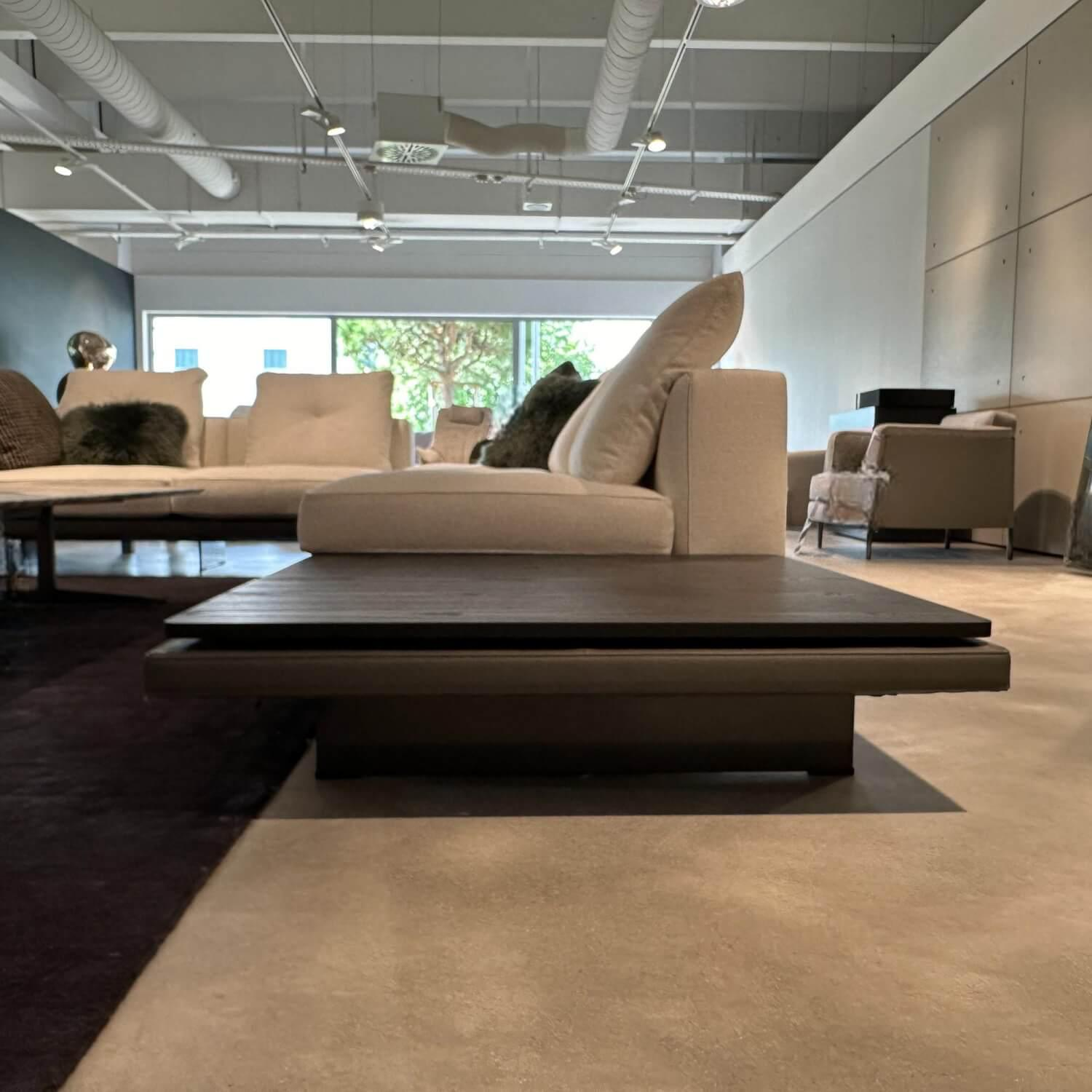 Minotti - Ecksofa Dylan Stoff Larry 01 Gesso Grau Weiß Basis Leder Boston 04 Plantino Anthrazit Ablage Esche Mokkafarbig - 2
