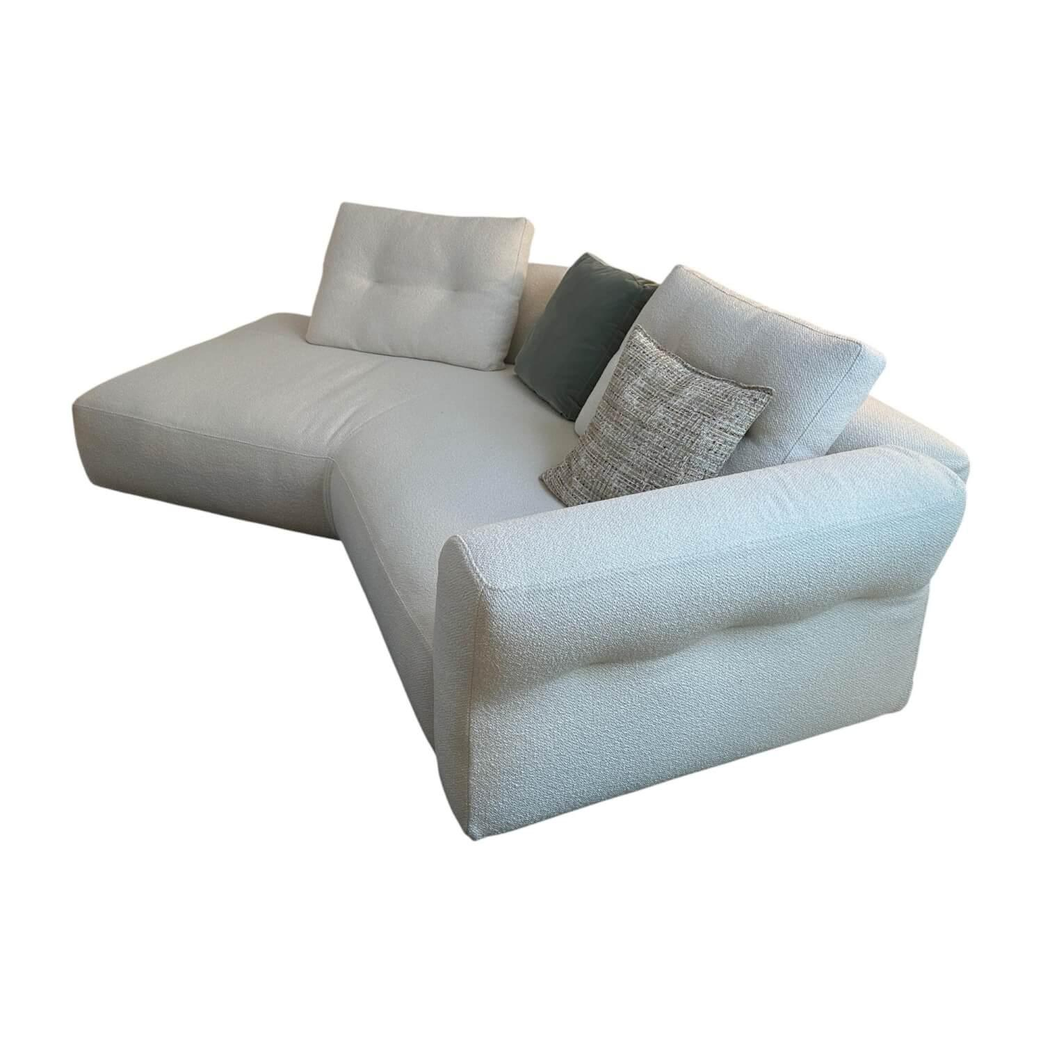 Cassina - Sofa Sengu Bold 565 A2 Stoff L Look Bianco Beige Weiß Mit Halbinsel Links Und Rückenkissen - 1
