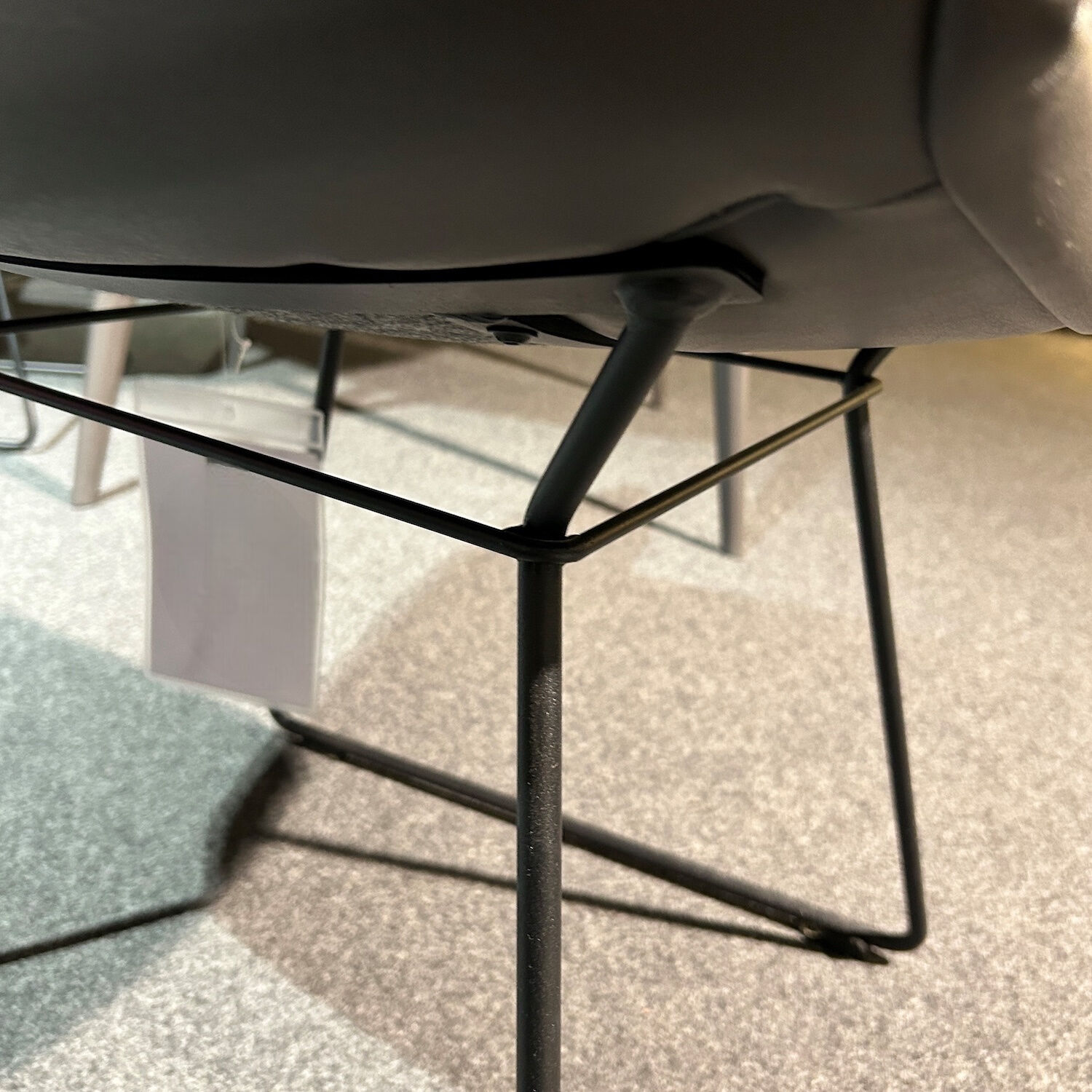 Freifrau - Stuhl Leya Armchair Low Leder Sahara Anthracite Anthrazit Gestell Metall Tiefschwarz - 5
