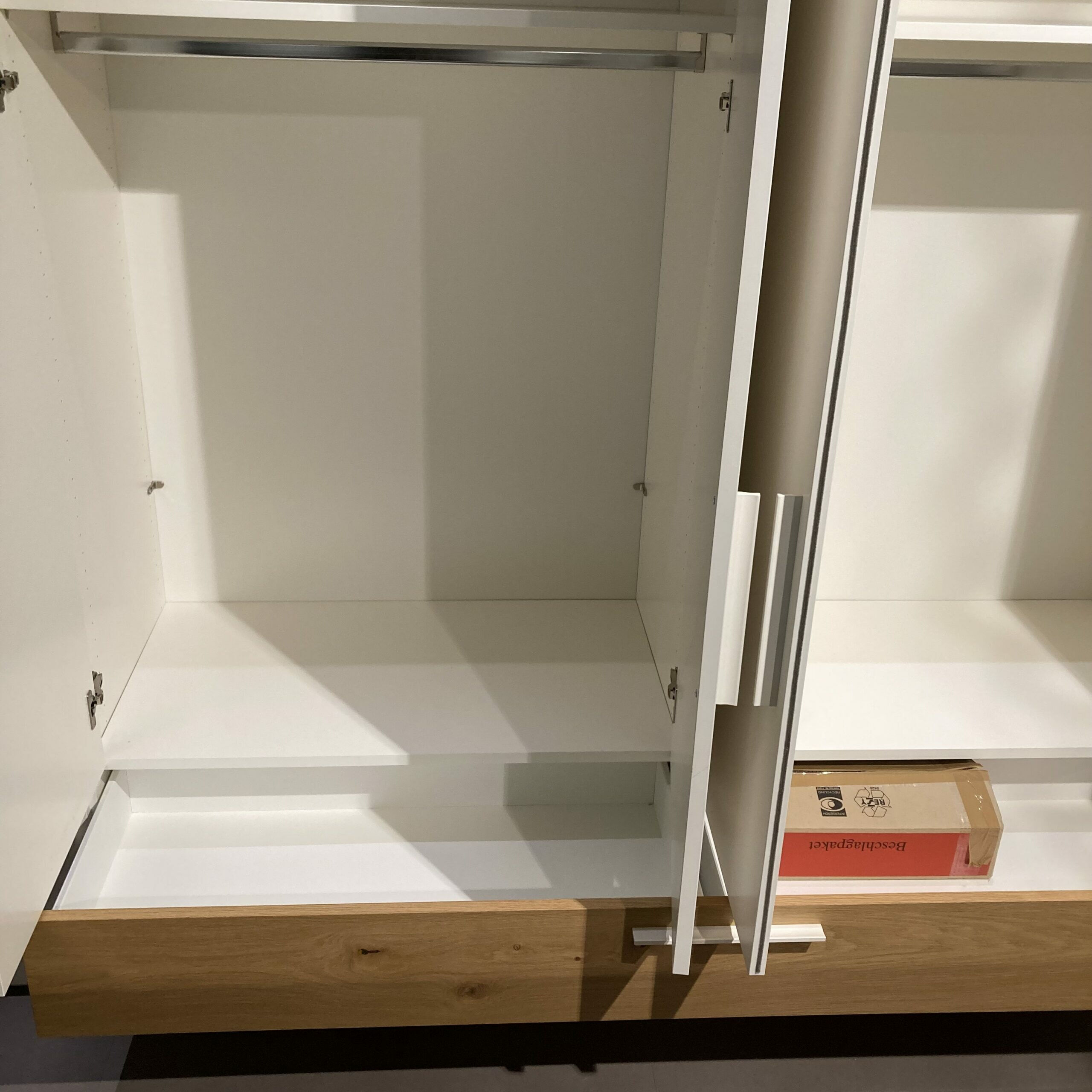 Musterring - Kleiderschrank Aliga Weiß Matt Bianco Lackiert mit LED-Passepartoutbeleuchtungen - 5