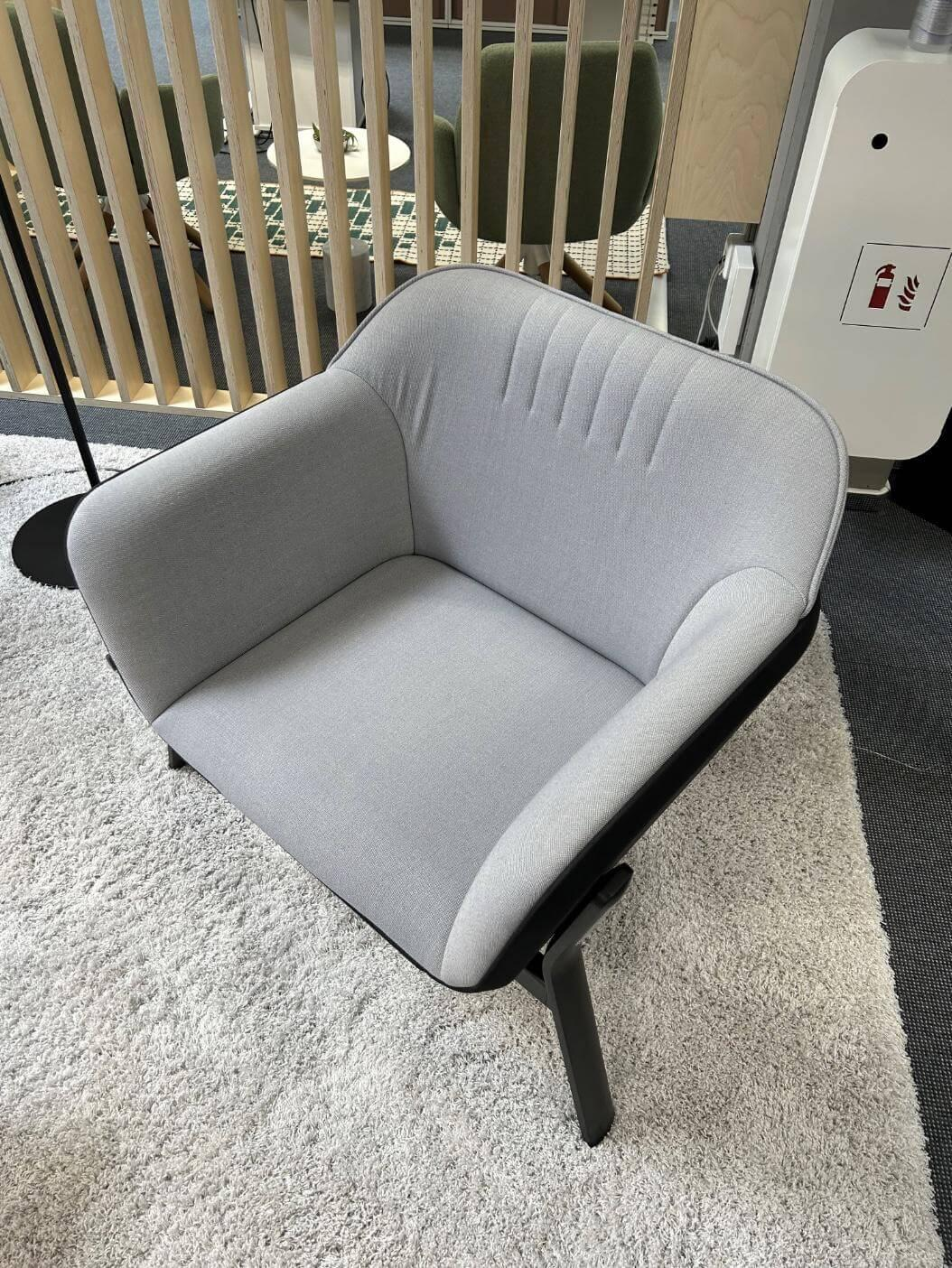 Loungekombination Hub Mit Sofa Sessel Und Beistelltischen