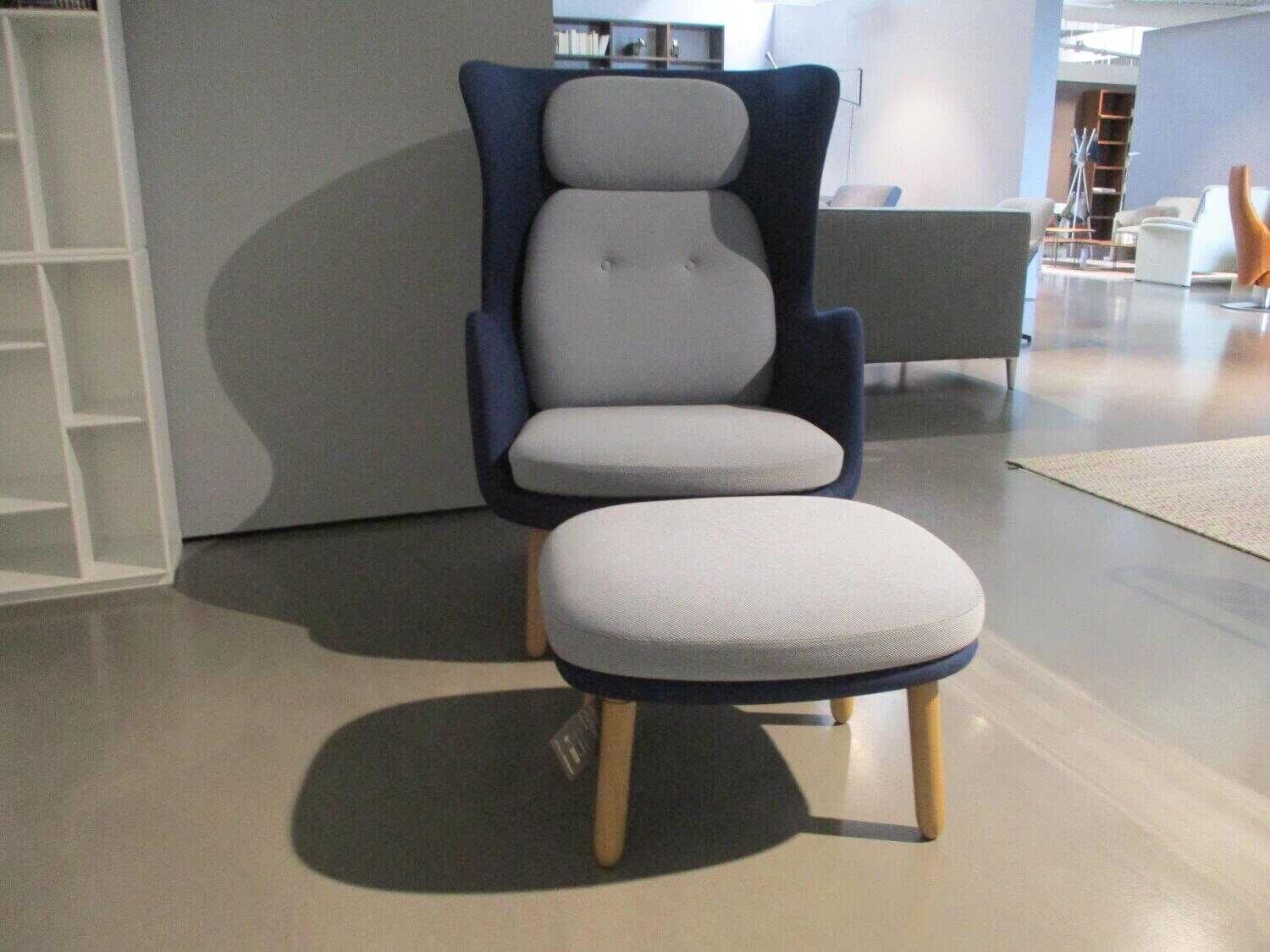 fritz-hansen-sessel-ro-stoff-steelcut-dark-ocean-blue-775-steelcut-trio-pastelblau-713-pg2-mit-hocker-52a24835bd39 Fritz Hansen - Sessel Ro Stoff Steelcut Dark Ocean Blue 775 Steelcut Trio Pastelblau 713 PG2 mit Hocker - 2