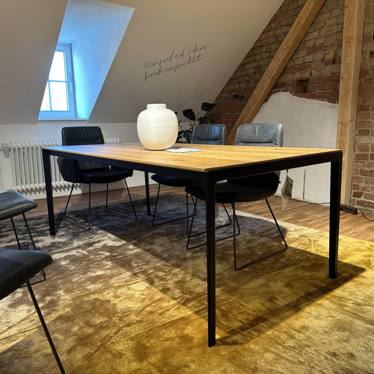 Team 7 - Esstisch Tak Eiche Wild Natur Geölt Gestell Stahl Pulverbeschichtete Schwarz Matt Mit Auszug - 3