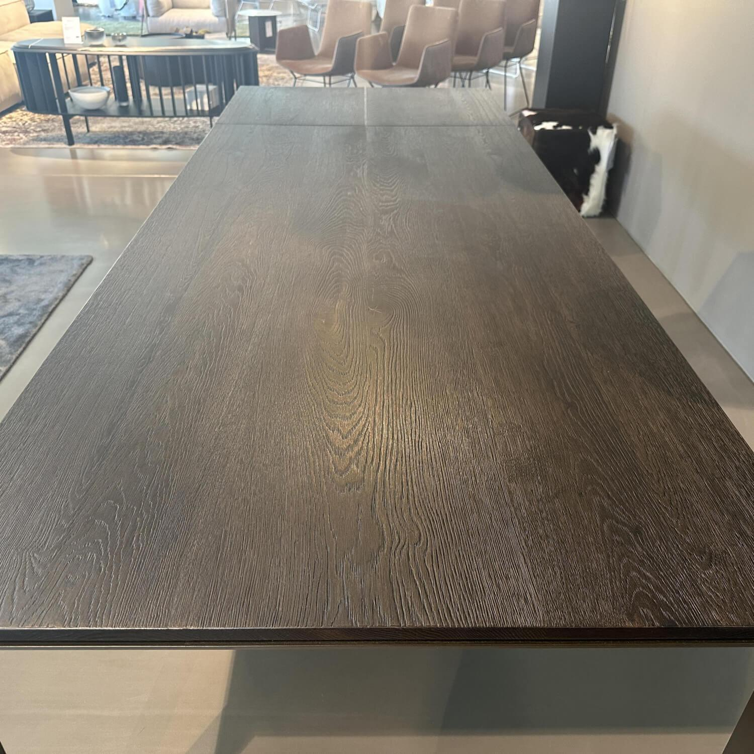 Janua - Tisch S600 Platte Eiche Geräuchert Anthrazit Geölt Gebürstet Gestell Metall Stahllasur Bronze - 3