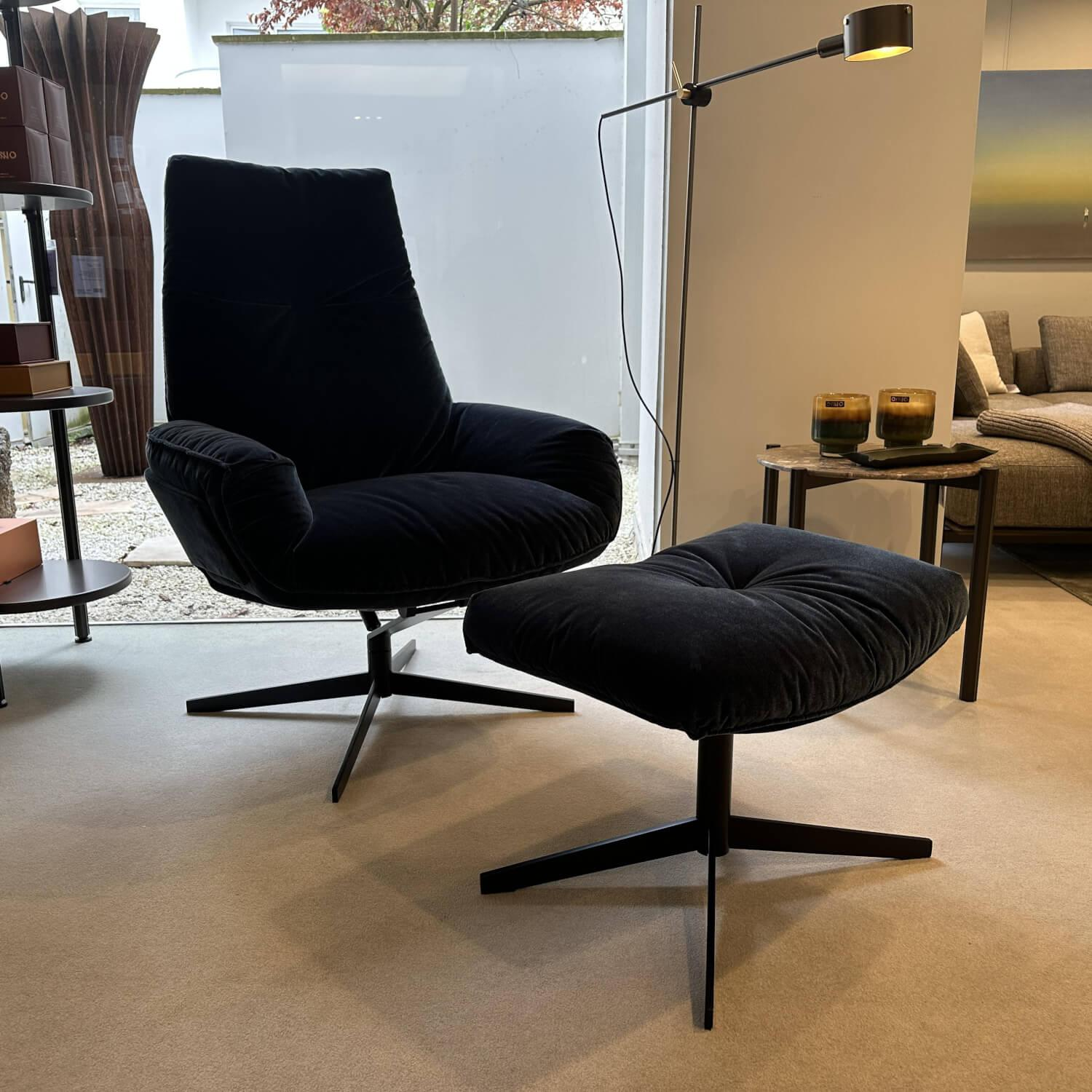 Bielefelder Werkstätten - Hochlehnsessel Daron Stoff Emilia BW 1762-151Gr. B Blau Kreuzfuß Schwarz Matt mit Hocker - 5