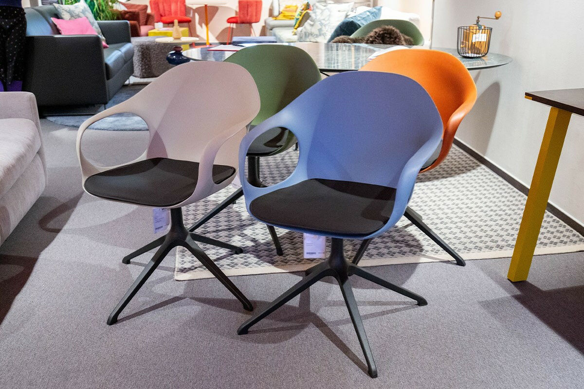 Kristalia - 4er-Set Stuhlgruppe Elephant Beige Wolkenblau Olivgrün Terracotta mit Sitzkissen - 5