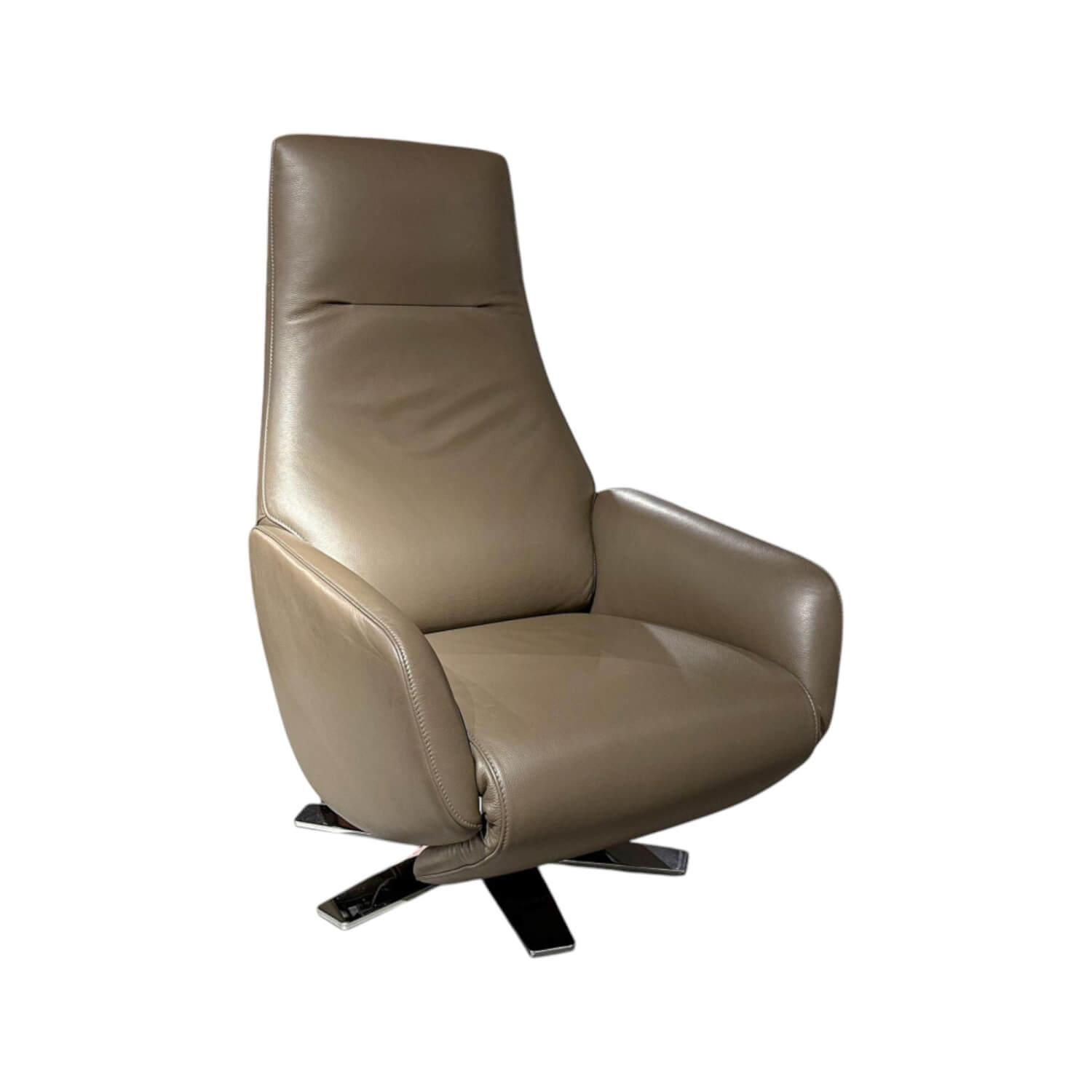 De Sede - Elektrosessel Skye Leder Living Truffle Braun 6 Sternfuß Hochglanz Verchromt - 1