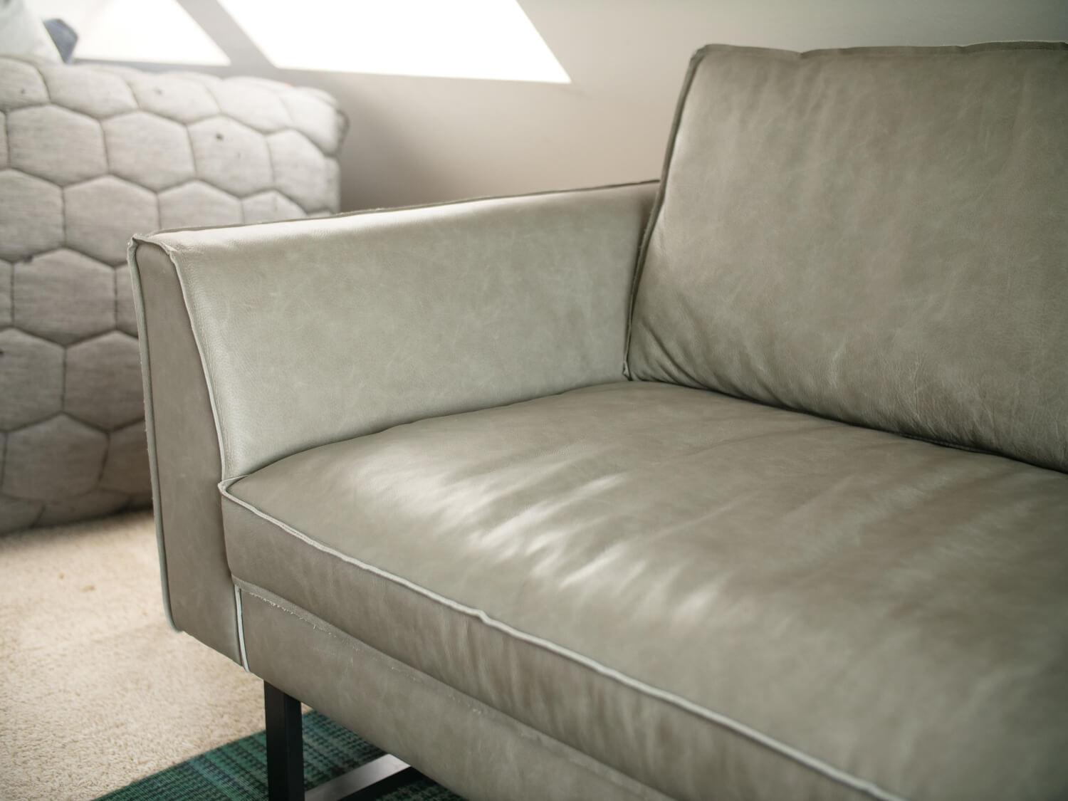 Tommy M - Sofa Sensation Leather 192 Rhino 19214 Gray Feet 600 M051518 - 7