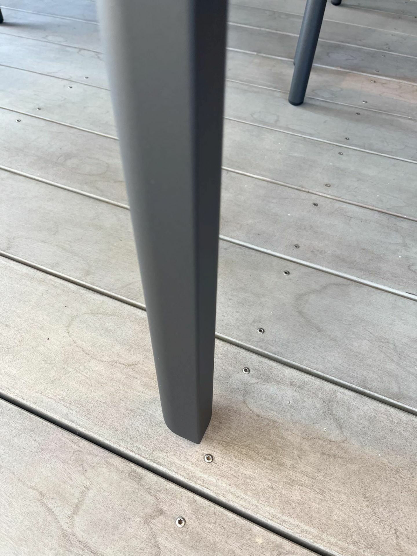 Tribù - Esstisch Illum Platte Keramik Piombo 89 Schwarz Gestell Aluminium Wengefarben 89 Schwarz - 2