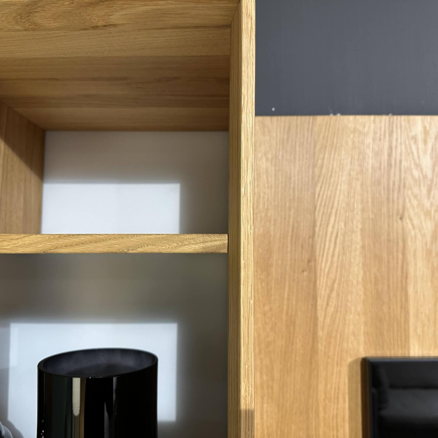 Team 7 - Wohnwand Cubus Holz Eiche Naturöl Glas Farbglas Weiß Matt - 12