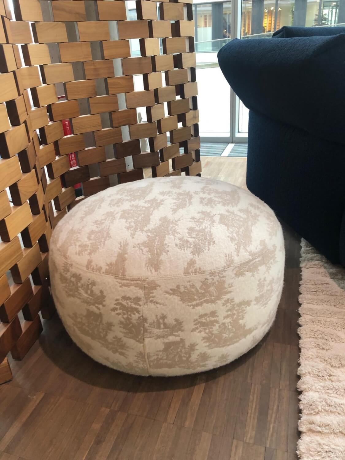 Moroso - Hocker Pacific Rund Stoff Snow Magic Creme - 3