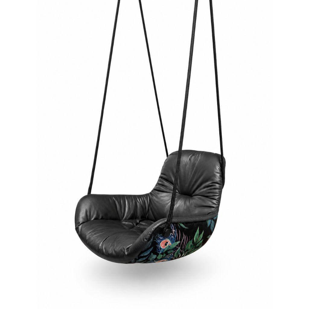 Freifrau - Schaukelsessel Leya Swing Seat Indoor Außen Stoff Gobelin Oasis Pfaumotiv Innen Leder Adora Ebony 95001 Schwarz - 1