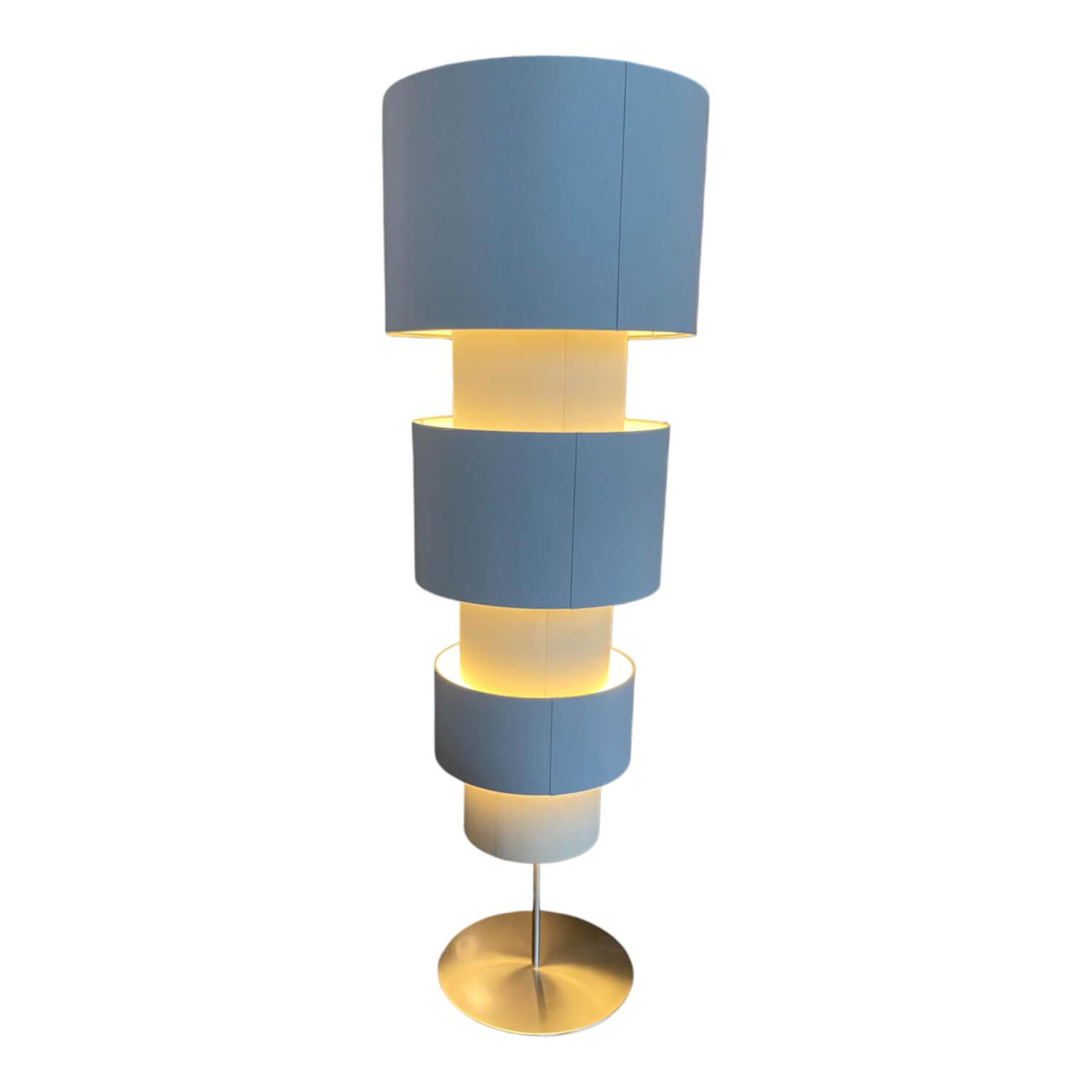 Bielefelder Werkstätten - Stehlampe Soho Gestell Nickel 3x Big Chintz Pebbel Grau Und 3x Small Chinz Sand Creme - 1