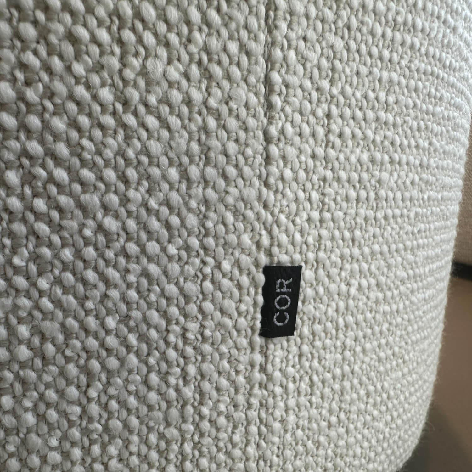 COR - Sofa Siwa Stoff 8190 Wollweiß Weiß Mit Rückenkissen Und Couchtisch Siwa Glas Braunrot Und Stoff 8190 Wollweiß Weiß - 8