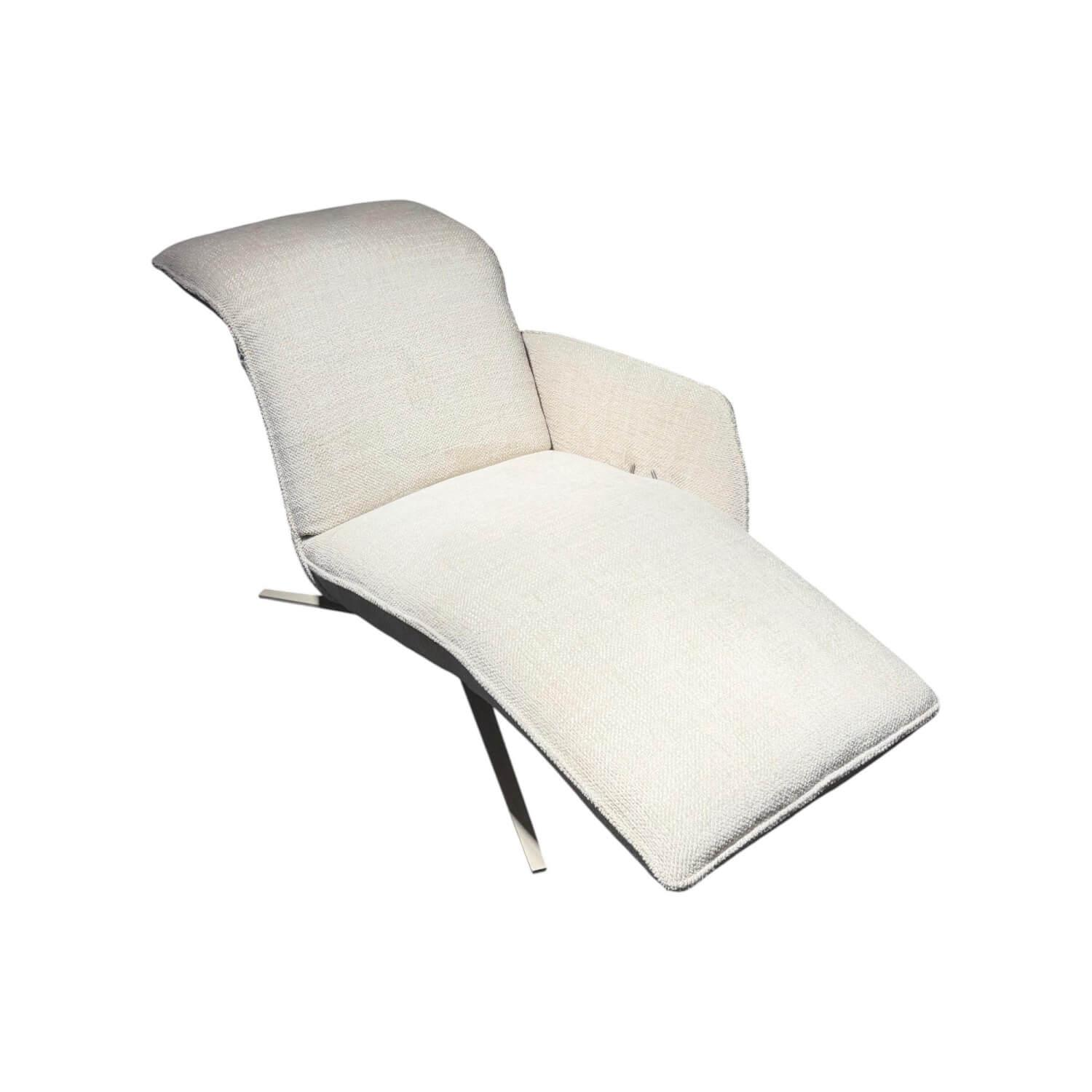 himolla - Relaxliege 7658 Stoff 20 Labomba Carrara Beige Sternfuß Metall Beige Mit Schaukelfunktion - 1