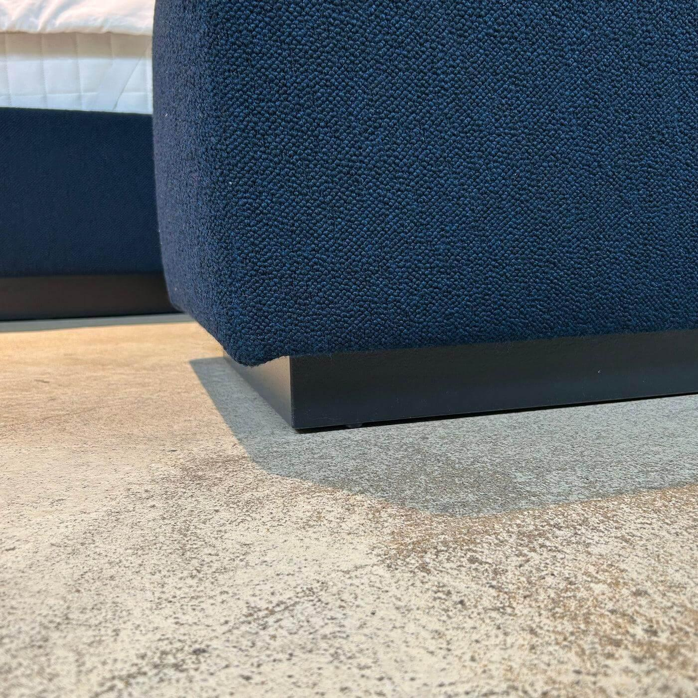 Walter Knoll - Polsterbank Yuuto 810 H4 Stoff Hearth Undersea Schwarz Gestell Sockel Schwarz Lackiert Mit Teflongleiter - 4