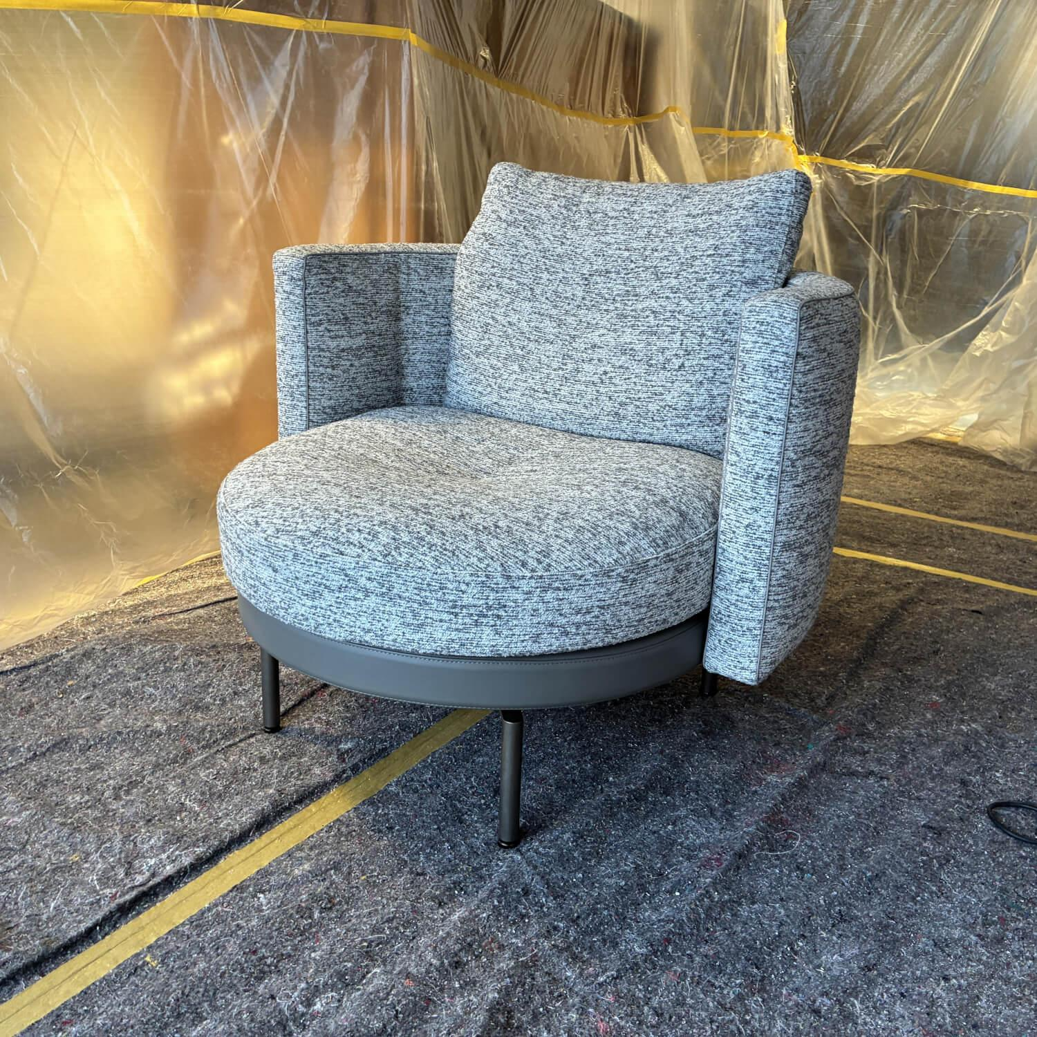 Minotti - Sessel Torii Medium Stoff Kerlin 01 Granito Grau Sockel Leder Aspen 28 Ardesia Drehbar - 3