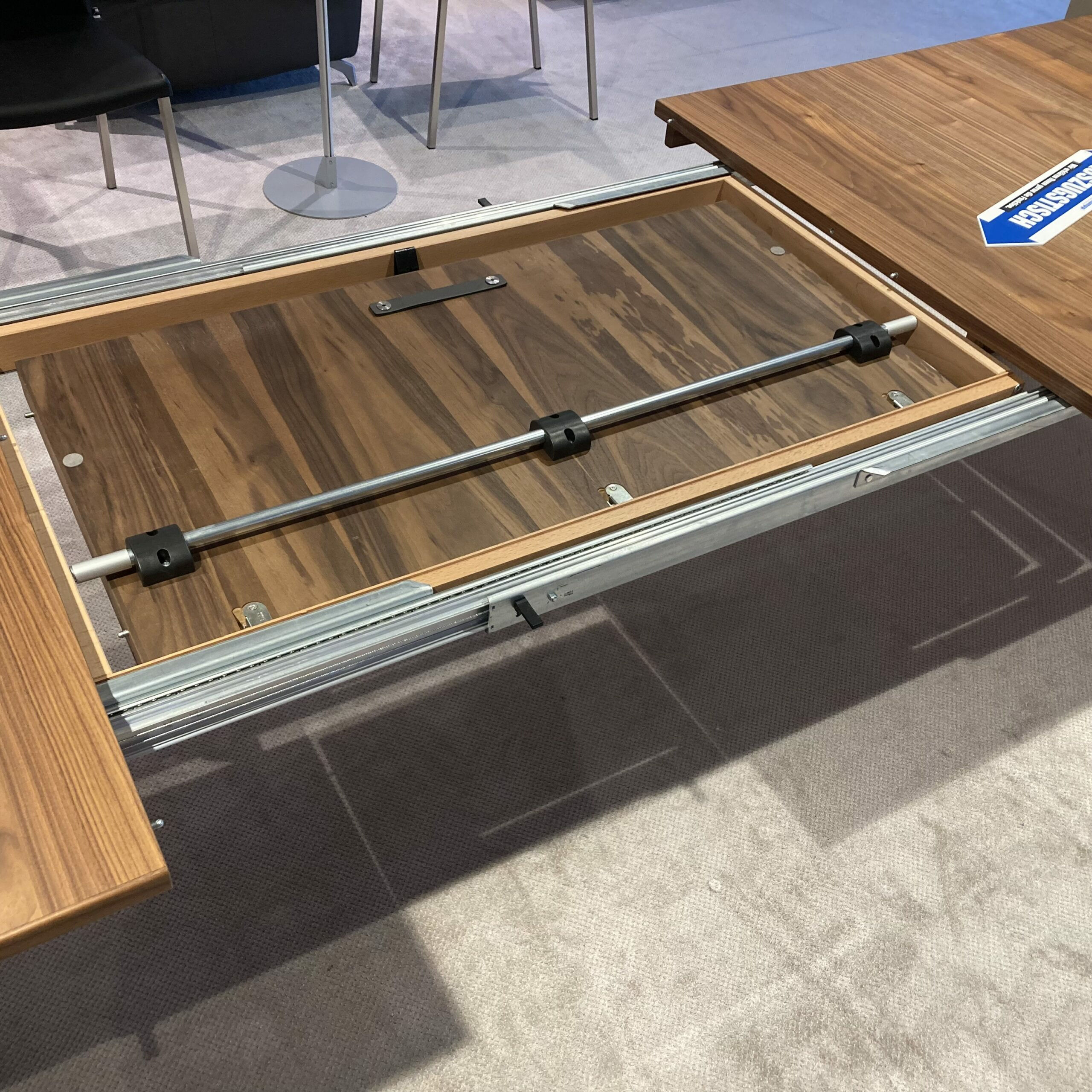 Venjakob - Esstisch Multiflex Nussbaum Colorado Lackiert Mit Klappeinlage  - 3